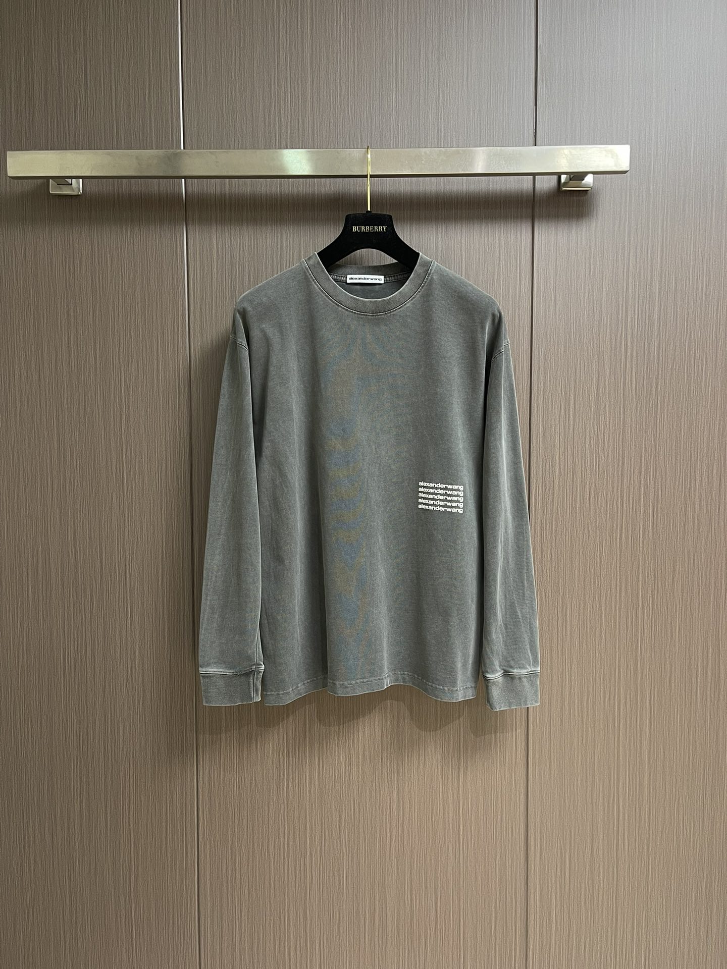 Alexander Wang 2025ss早秋新款圆领打底长袖T恤 经典标语发泡工艺 面料定制定染重工炒
