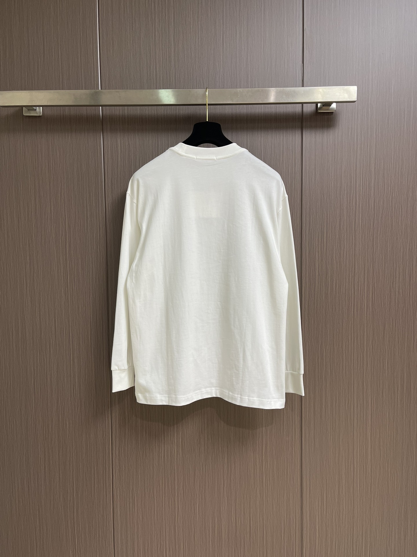 Alexander wang 亚力山大王徽标长袖T恤，采用230克水洗棉质面料匠心制作，质感卓越上身超级