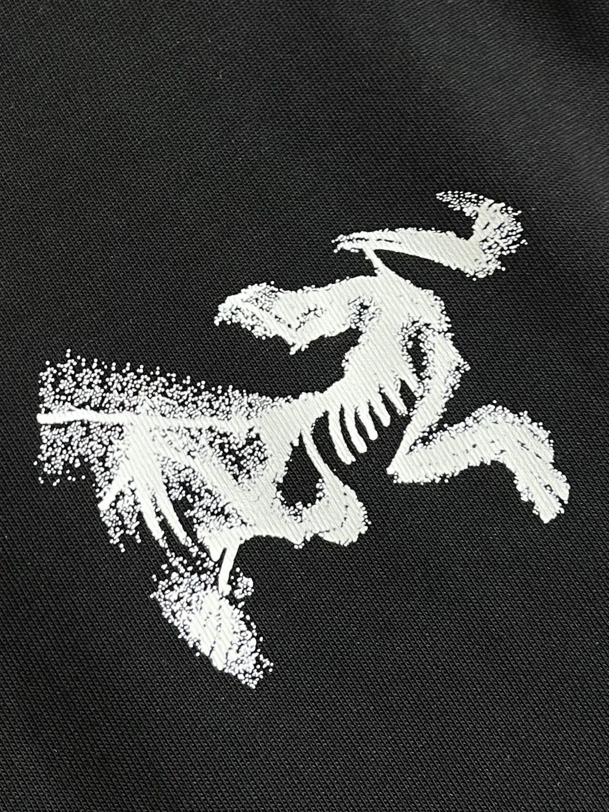 ARCTERYC 始祖鸟 2025FW早秋新款长袖T恤，必不可少的打底长袖衫，这就是你衣柜缺的那件，舒服