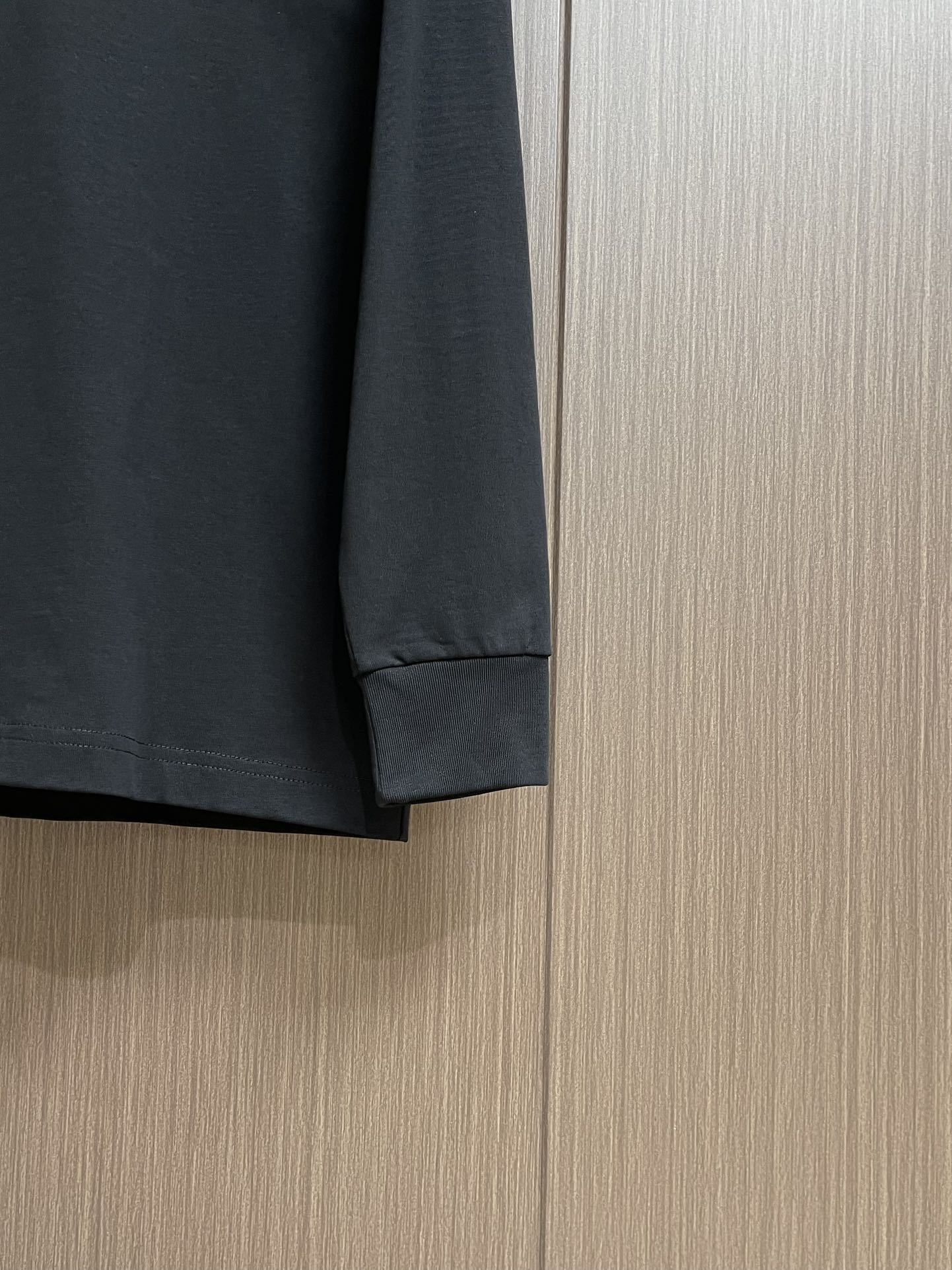 ARCTERYC 始祖鸟 2025FW早秋新款长袖T恤，必不可少的打底长袖衫，这就是你衣柜缺的那件，舒服