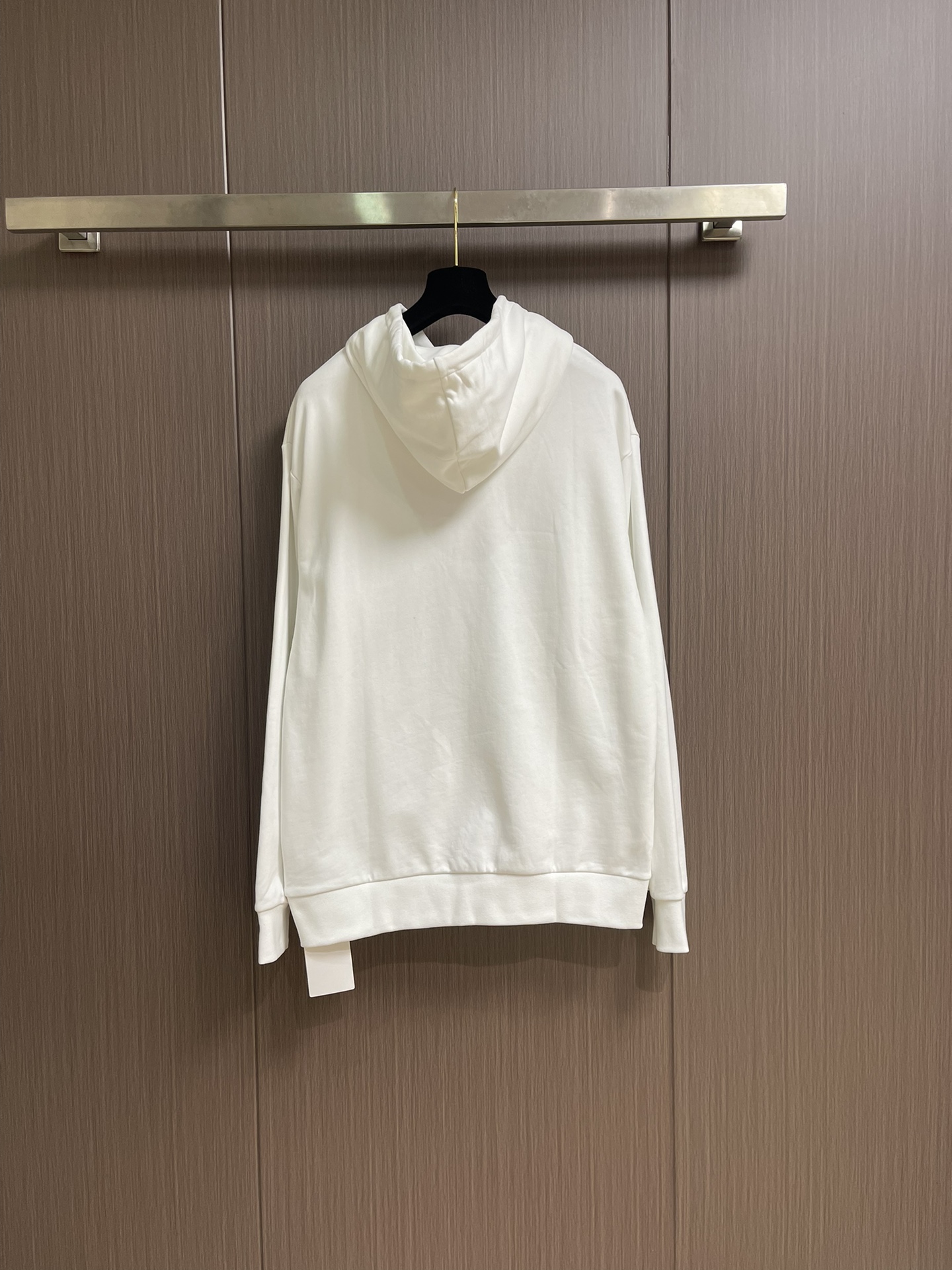 Celine 2025Fw新款印花字母连帽卫衣，采用定织定染高克重纯棉卫衣面料制成 面料手感厚实且有一定