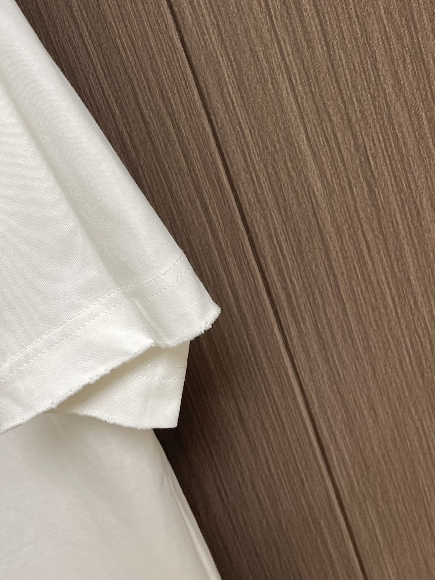 Balenciaga 联名Puma系列印花洗水短袖T恤，面料采用定织定染全棉双纱。克重260克，布面干净