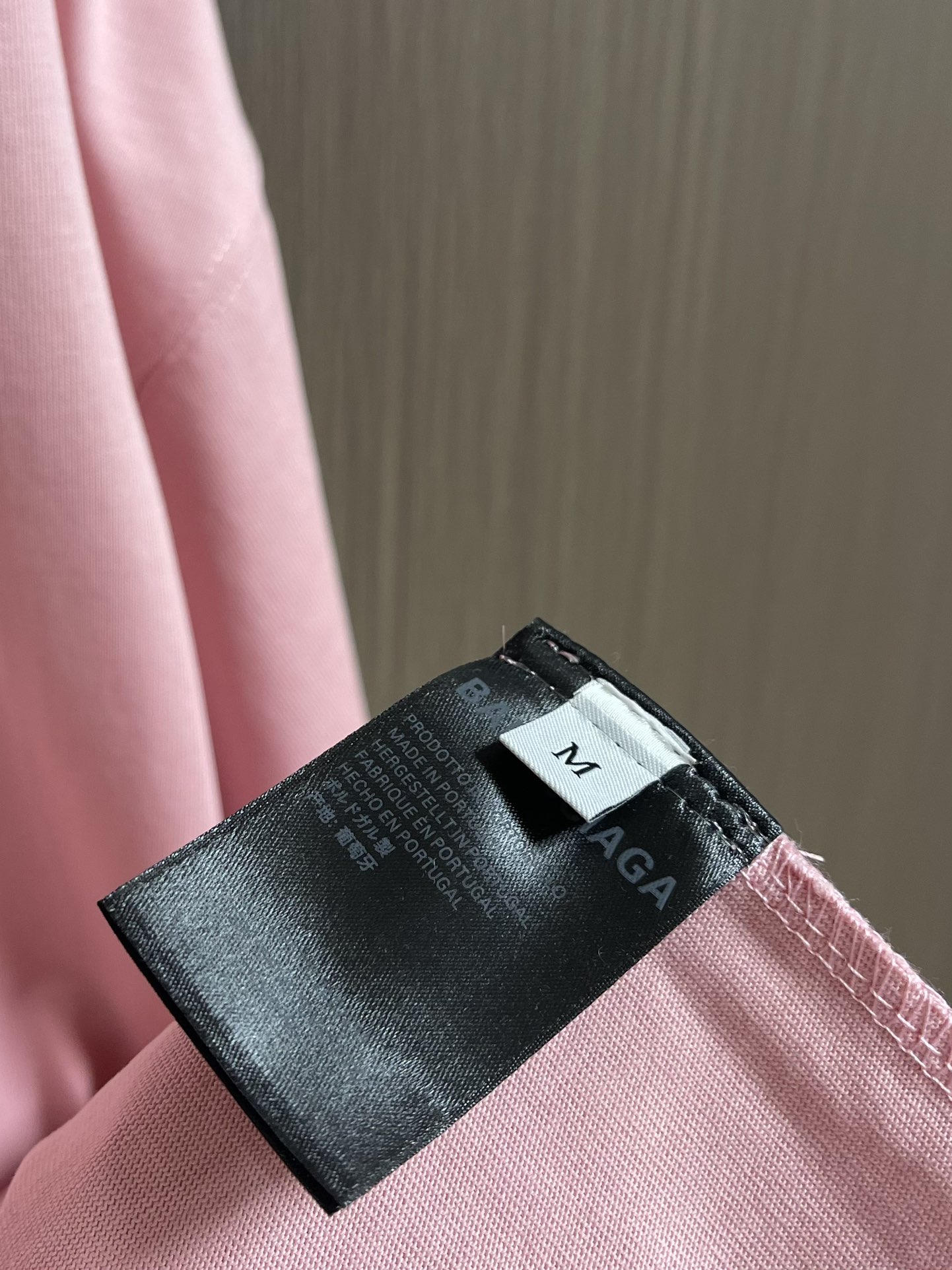 Balenciaga 联名Puma系列印花洗水短袖T恤，面料采用定织定染全棉双纱。克重260克，布面干净