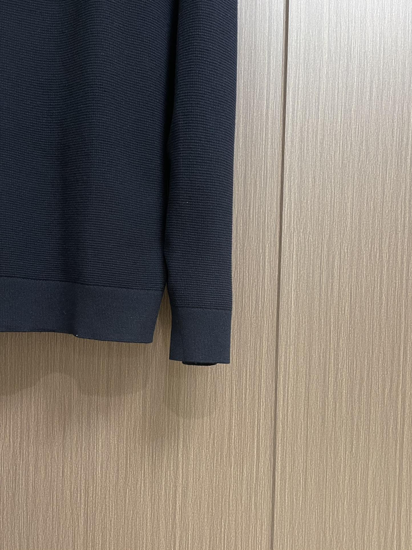 kiton 三扣翻领针织长袖毛衣 精选优质面料，轻盈蓬松却比普通羊毛更保暖，室内外自由切换，告别臃肿！细