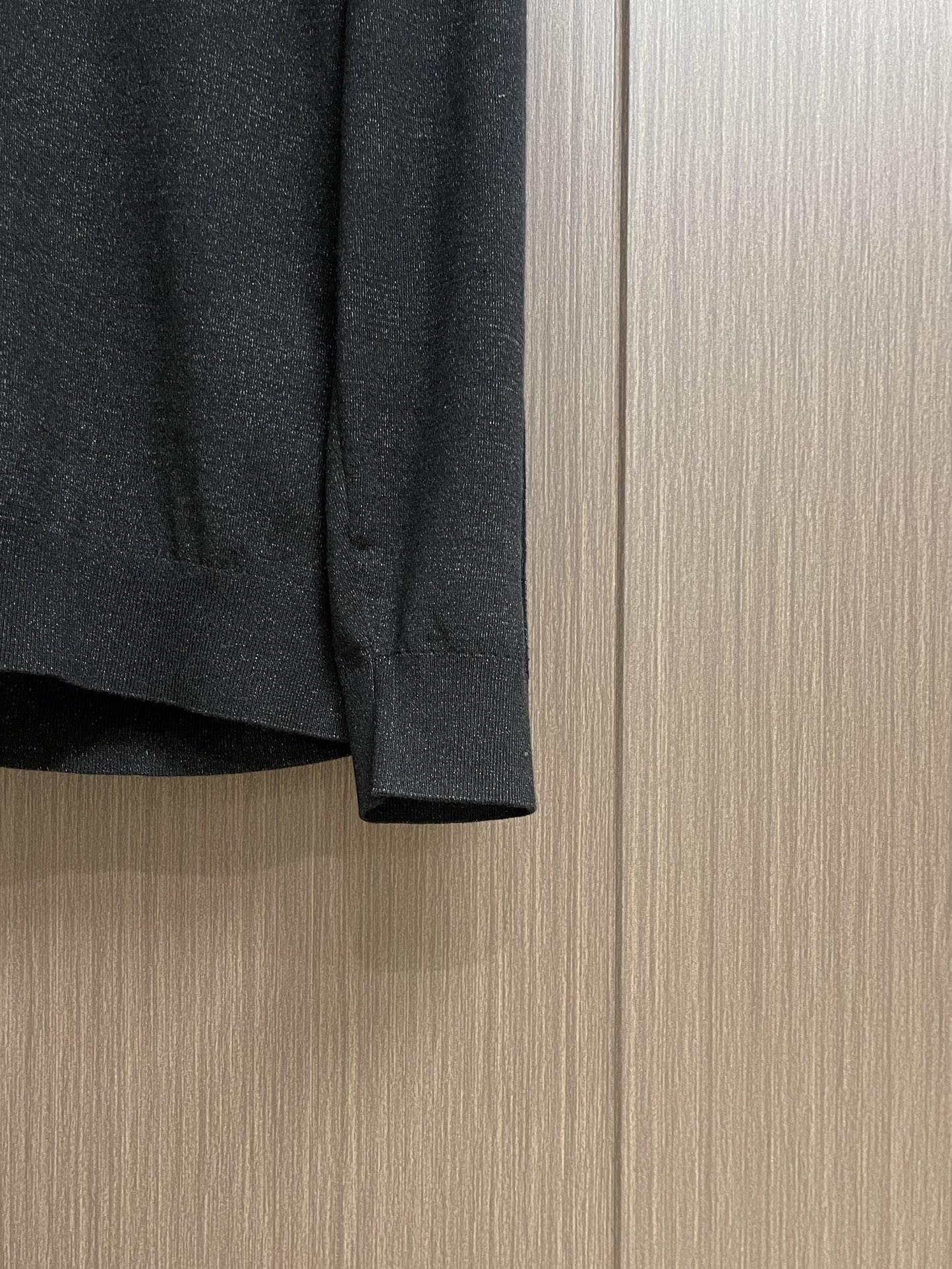 Brioni布莱奥尼 秋冬新品翻领长袖羊毛衫，作为年度最是经典单品，经过设计重新演绎，质感绝佳，手感非常