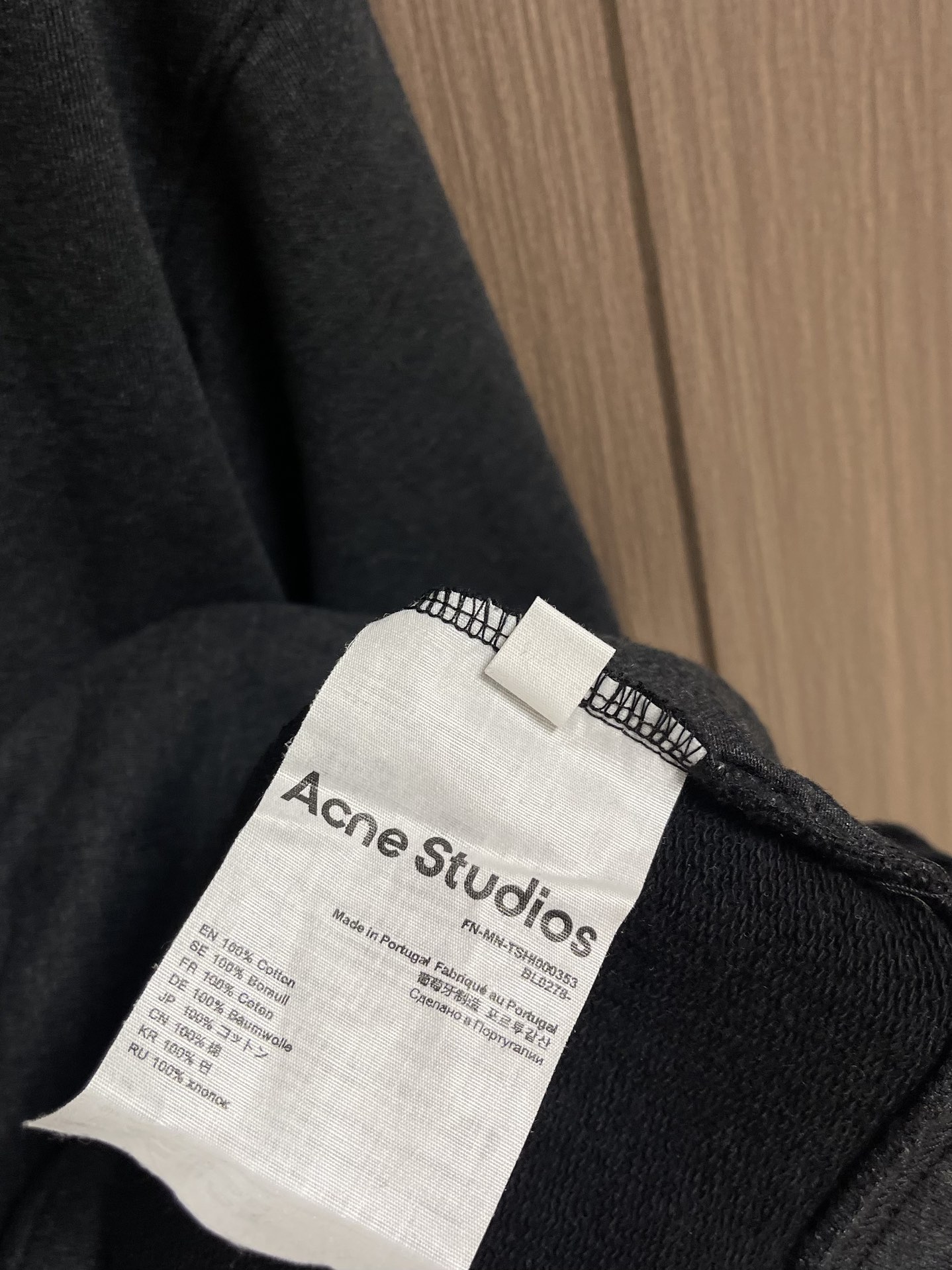 Acne Studios 破洞做旧徽标拉链外套，定制定染灰绿臻柔棉彩棉料 云感般的触感 细腻柔软 舒适贴