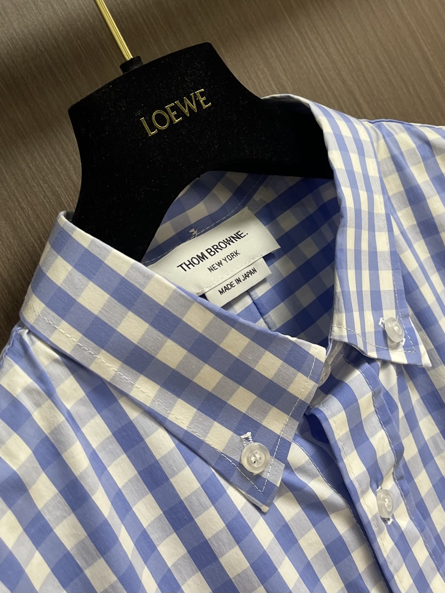 THOM BROWNE TB经典双袖织带色织格子长袖衬衫 面料采用高定色织定制100％新疆长绒棉深蓝色条