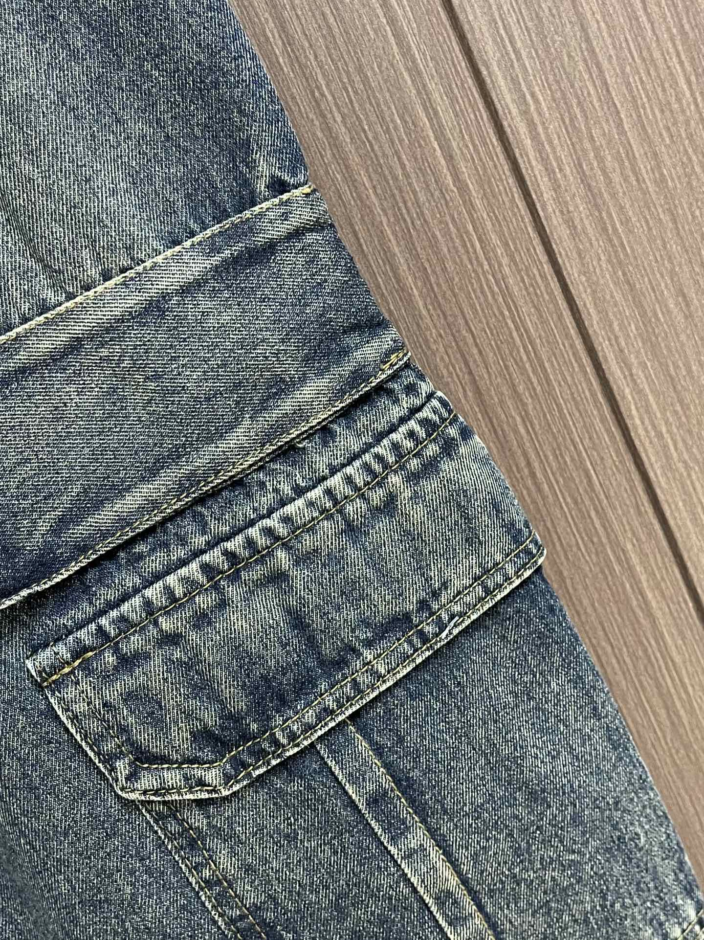 Balenciaga 2025SS早秋新品多袋牛仔裤，进口原版面料，上身舒适，字母图案装饰logo，原版