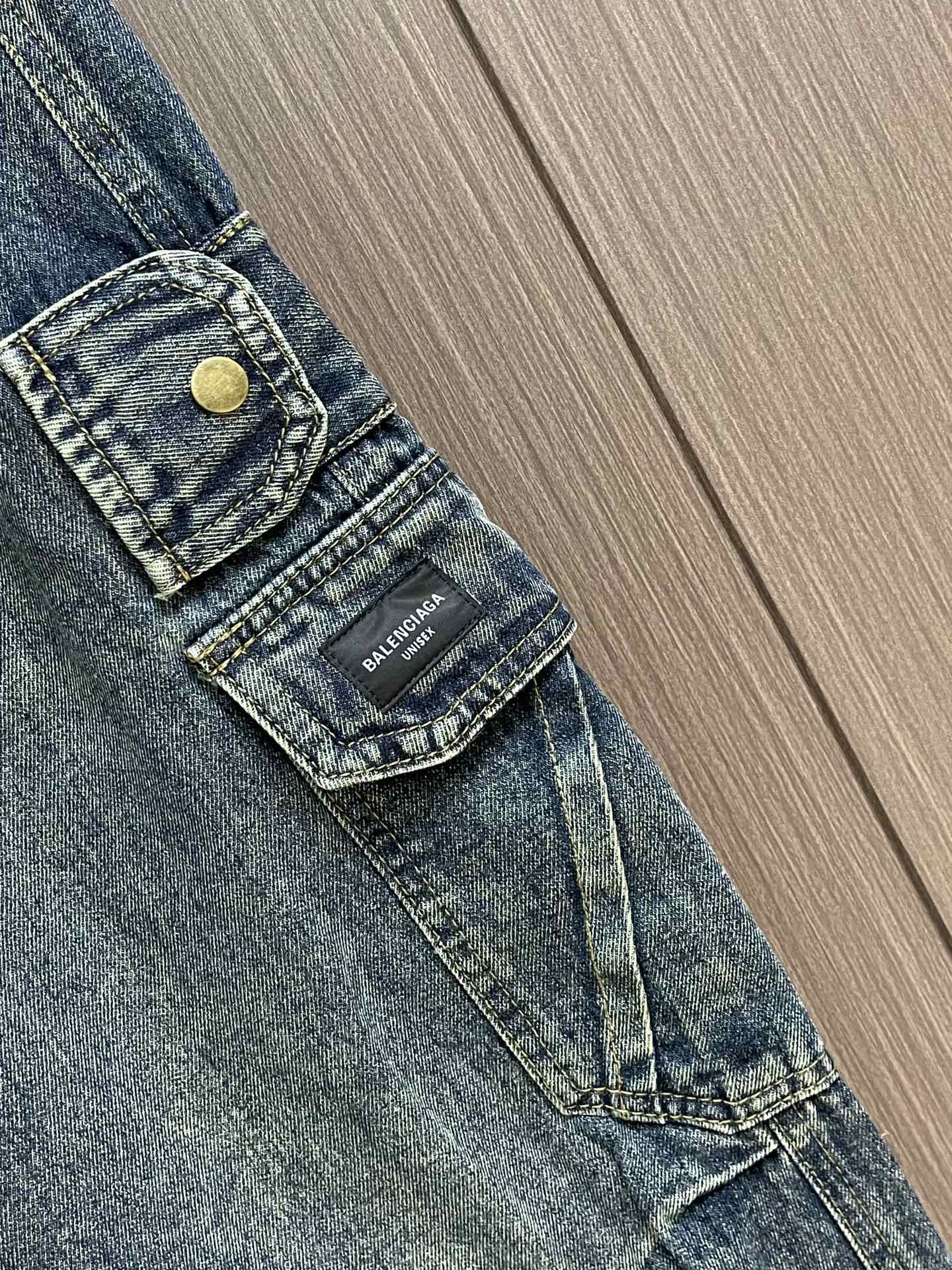 Balenciaga 2025SS早秋新品多袋牛仔裤，进口原版面料，上身舒适，字母图案装饰logo，原版