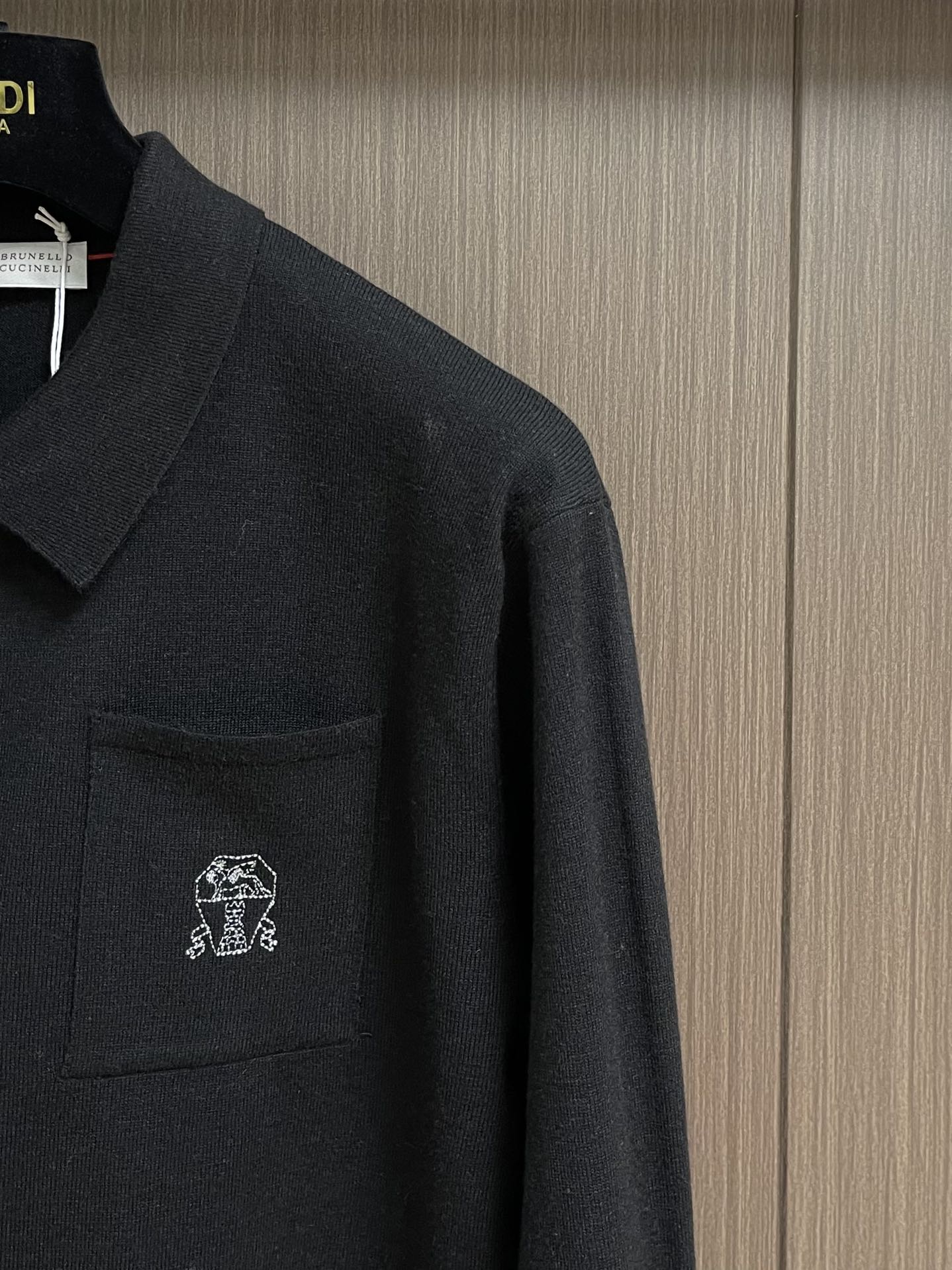 BrunelloCucinelli布鲁内洛．库奇内利 BC 长袖针织POLO衫 看似简约的设计 领口与袖