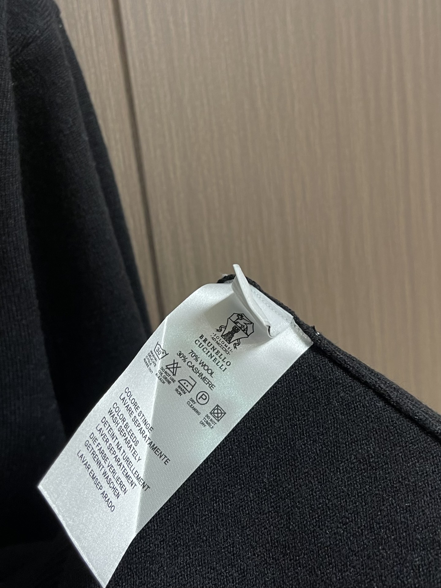 BrunelloCucinelli布鲁内洛．库奇内利 BC 长袖针织POLO衫 看似简约的设计 领口与袖