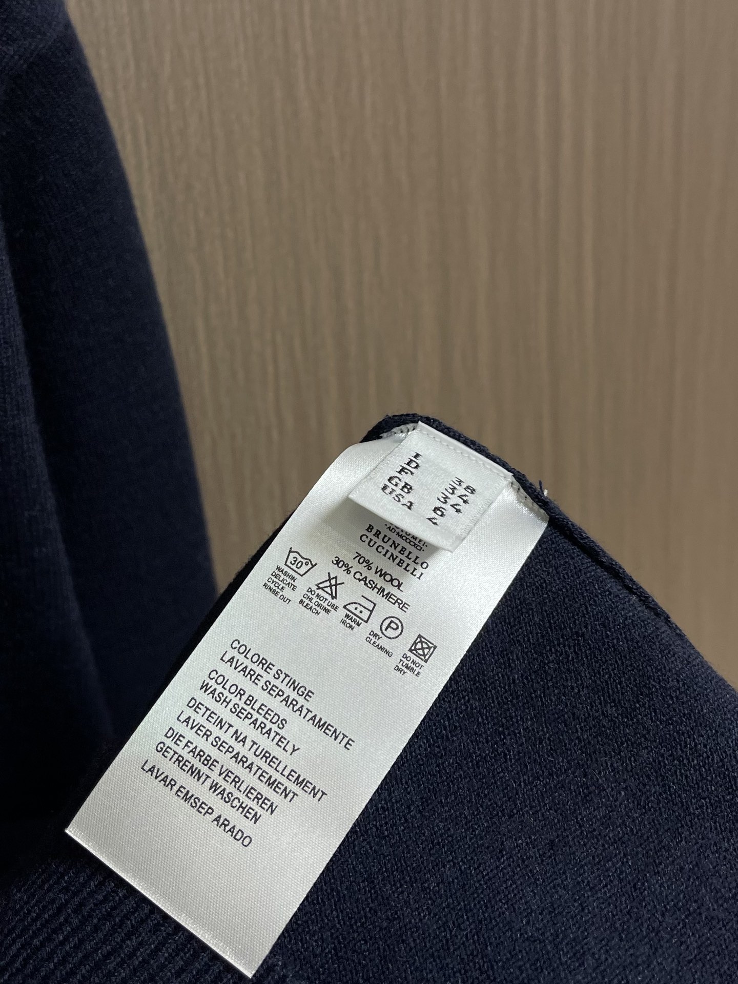 BrunelloCucinelli布鲁内洛．库奇内利 BC 长袖针织POLO衫 看似简约的设计 领口与袖