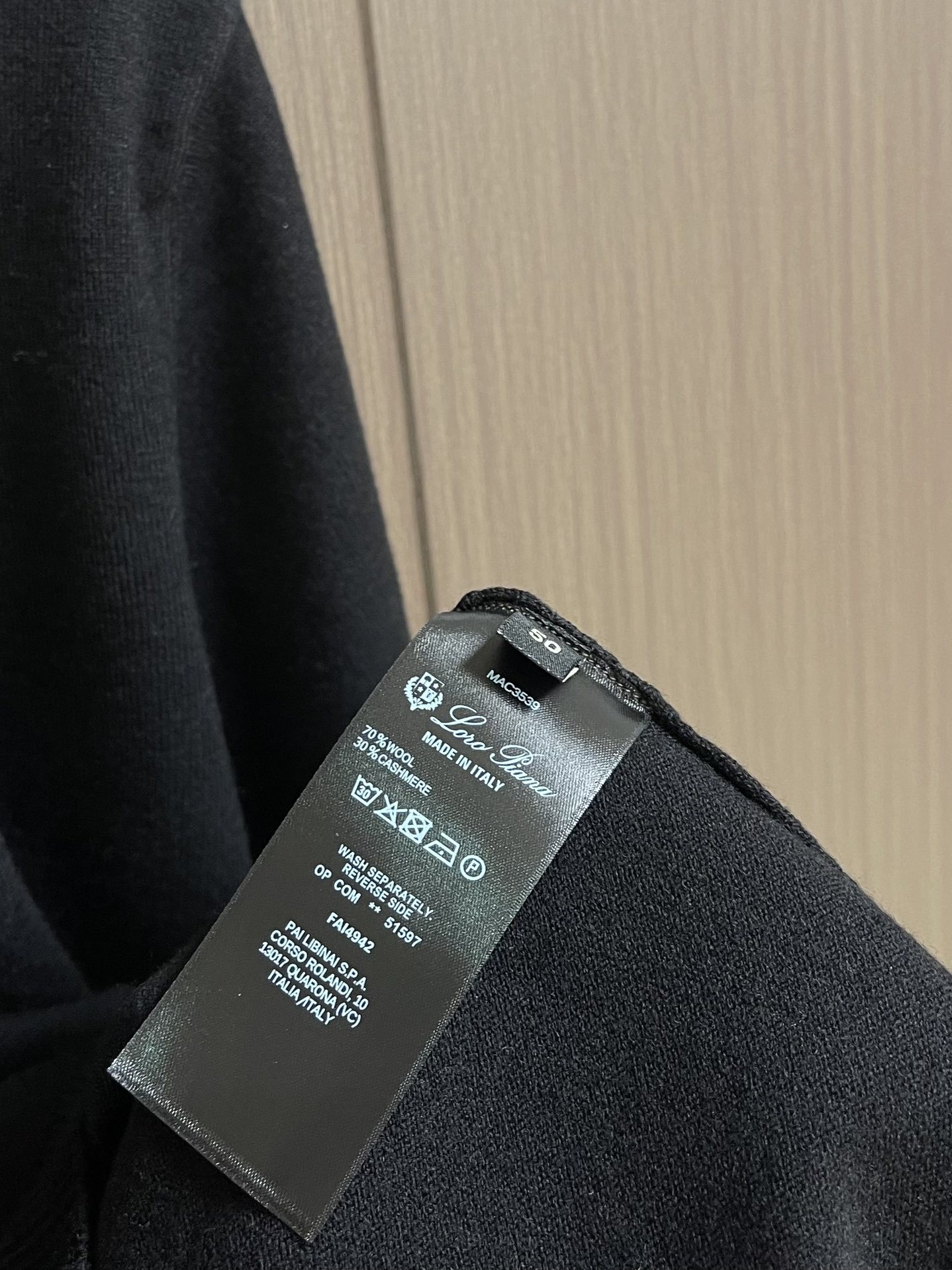 lP🆕 Loro Piano诺悠翩雅2025SS秋冬新款针织POLO 经典设计感与颜值爆棚,品质更是无法