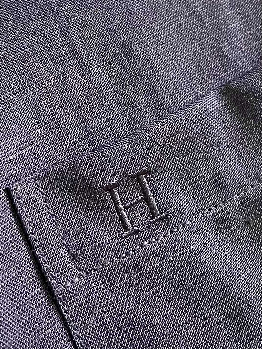 Hermes 2025ss秋季新款天然亚麻材质休闲长袖衬衫 合体的剪裁 五金辅料全品相 面料采用天然亚麻