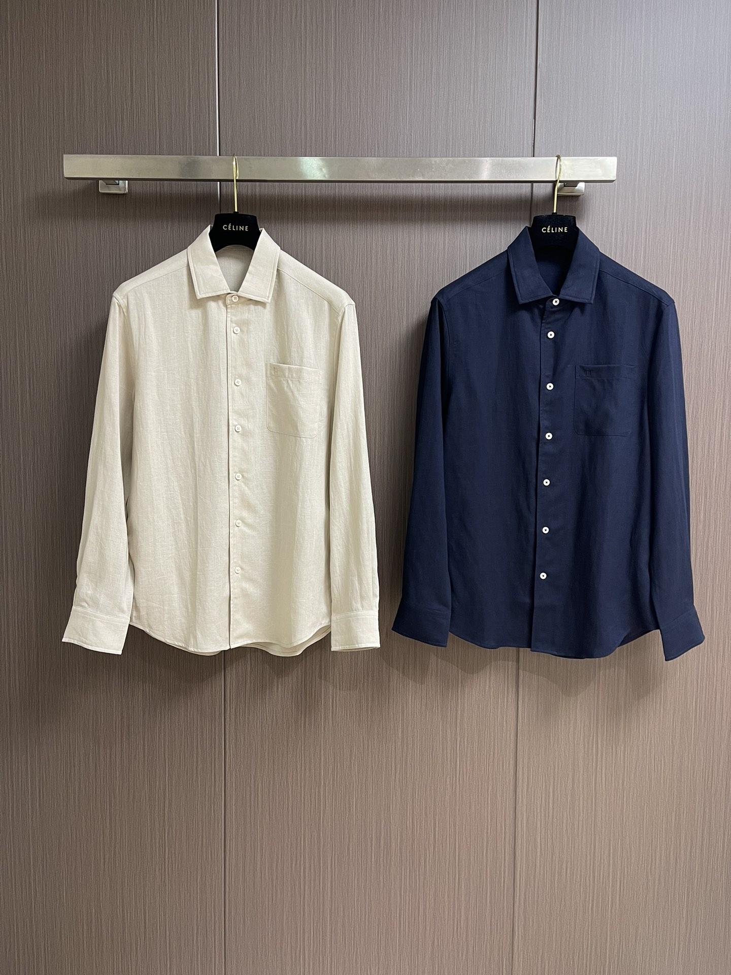 Hermes 2025ss秋季新款天然亚麻材质休闲长袖衬衫 合体的剪裁 五金辅料全品相 面料采用天然亚麻