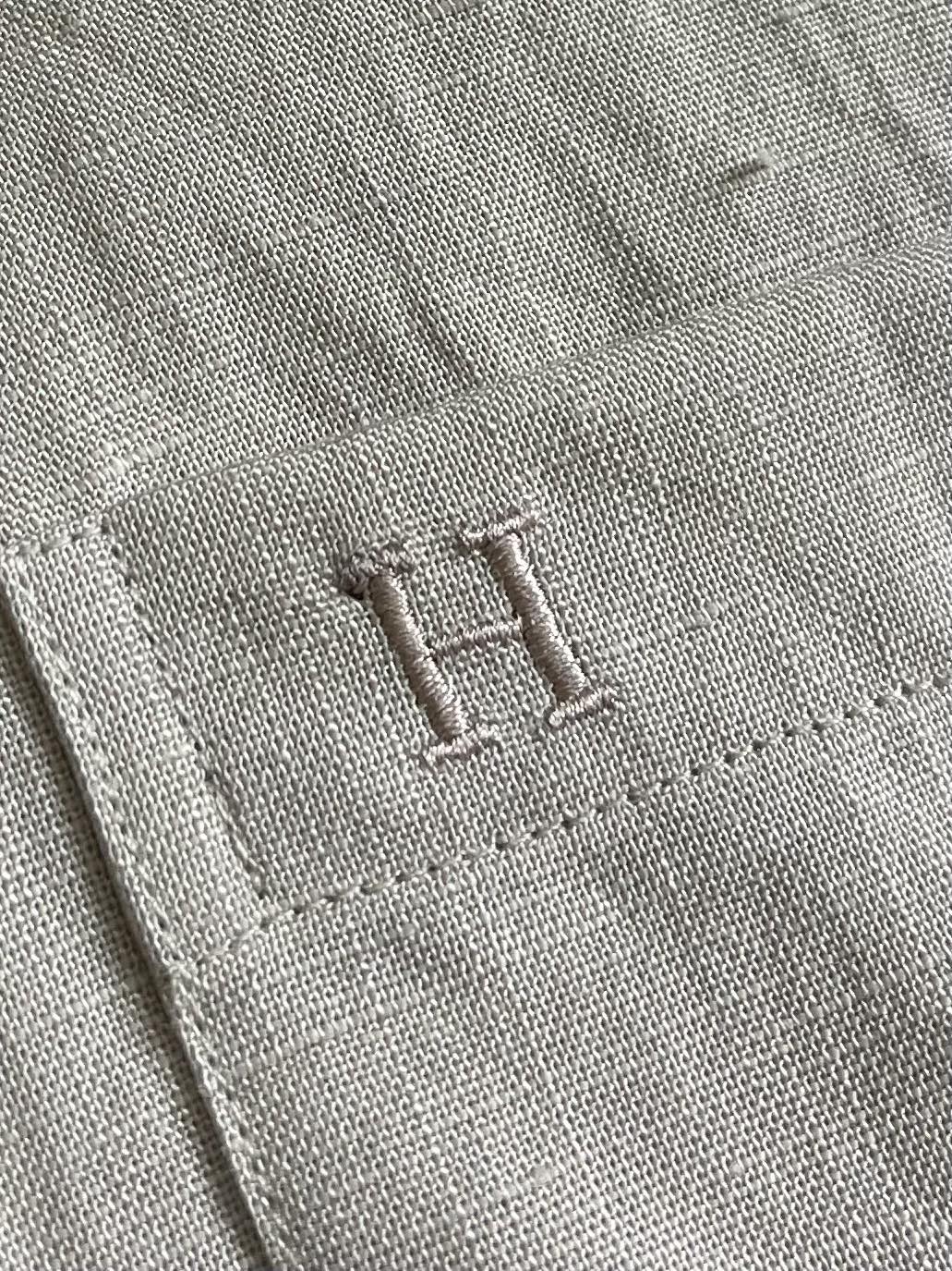 Hermes 2025ss秋季新款天然亚麻材质休闲长袖衬衫 合体的剪裁 五金辅料全品相 面料采用天然亚麻