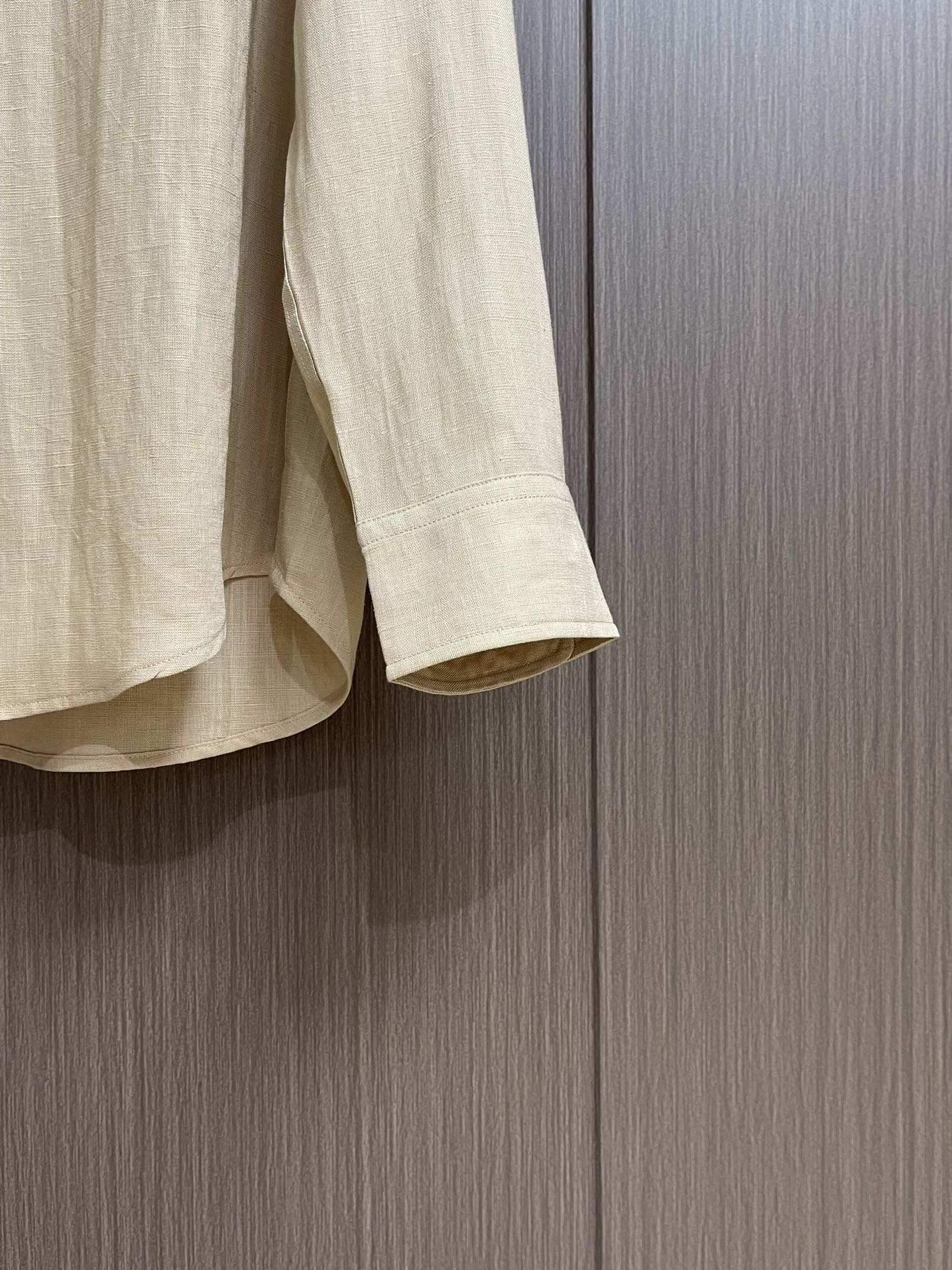 lP🆕 Loro Piana 2025ss秋季全品相订单，商务通勤 天然亚麻材质休闲衬衫，合体的剪裁 五