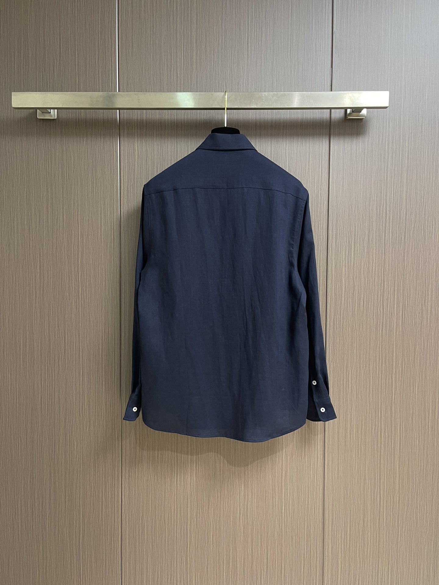 lP🆕 Loro Piana 2025ss秋季全品相订单，商务通勤 天然亚麻材质休闲衬衫，合体的剪裁 五