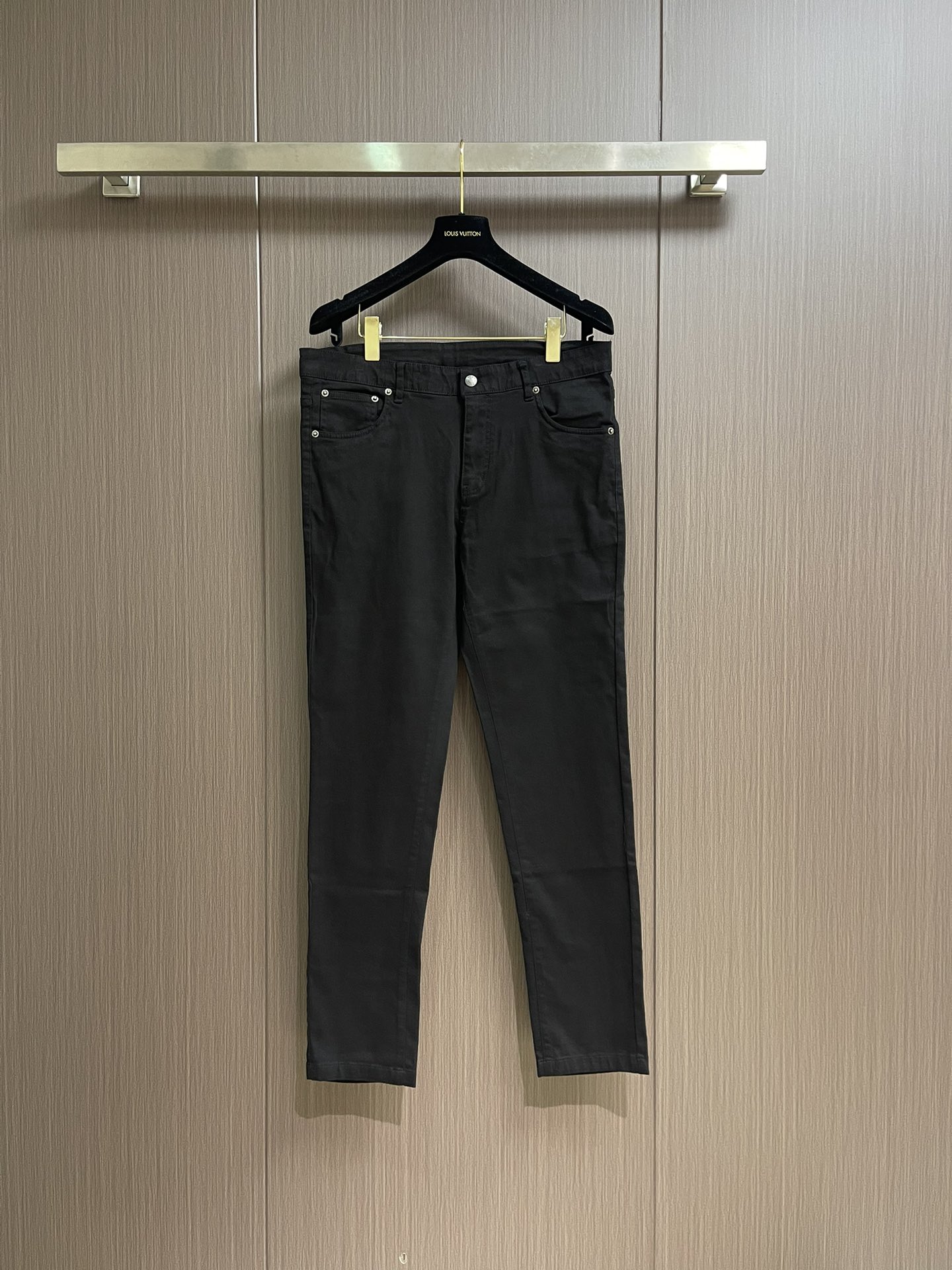 NO:525800,Prada Triangle Logo Jeans Customized Replica Customer-supplied Hardware Accessories Original Quality Imported Denim Fabric Heavy Industry Washing, Fine Workmanship Line, Excellent Body Body!  Preferred items. Size 29-38 There are 35 No 37, prada, jeans, alexander wang19860909Prada 三角标识牛仔裤 定制复刻 客供五金辅料 原单品质 进口牛仔面料重工洗水 做工走线精细 上身绝佳！优选单品.尺码29-38 有35 无37,,prada,jeans,alexander wang,Men's clothing