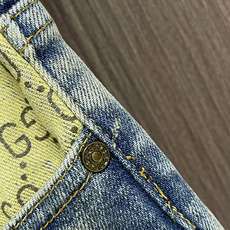 GUCCI 2025AW 秋冬款 全品相订单!老花拼接经典五袋款男士小直筒牛仔裤 腰际老花点缀的设计 很 GUCCI 2025AW 秋冬款 全品相订单!老花拼接经典五袋款男士小直筒牛仔裤 腰际老花点缀的设计 很
