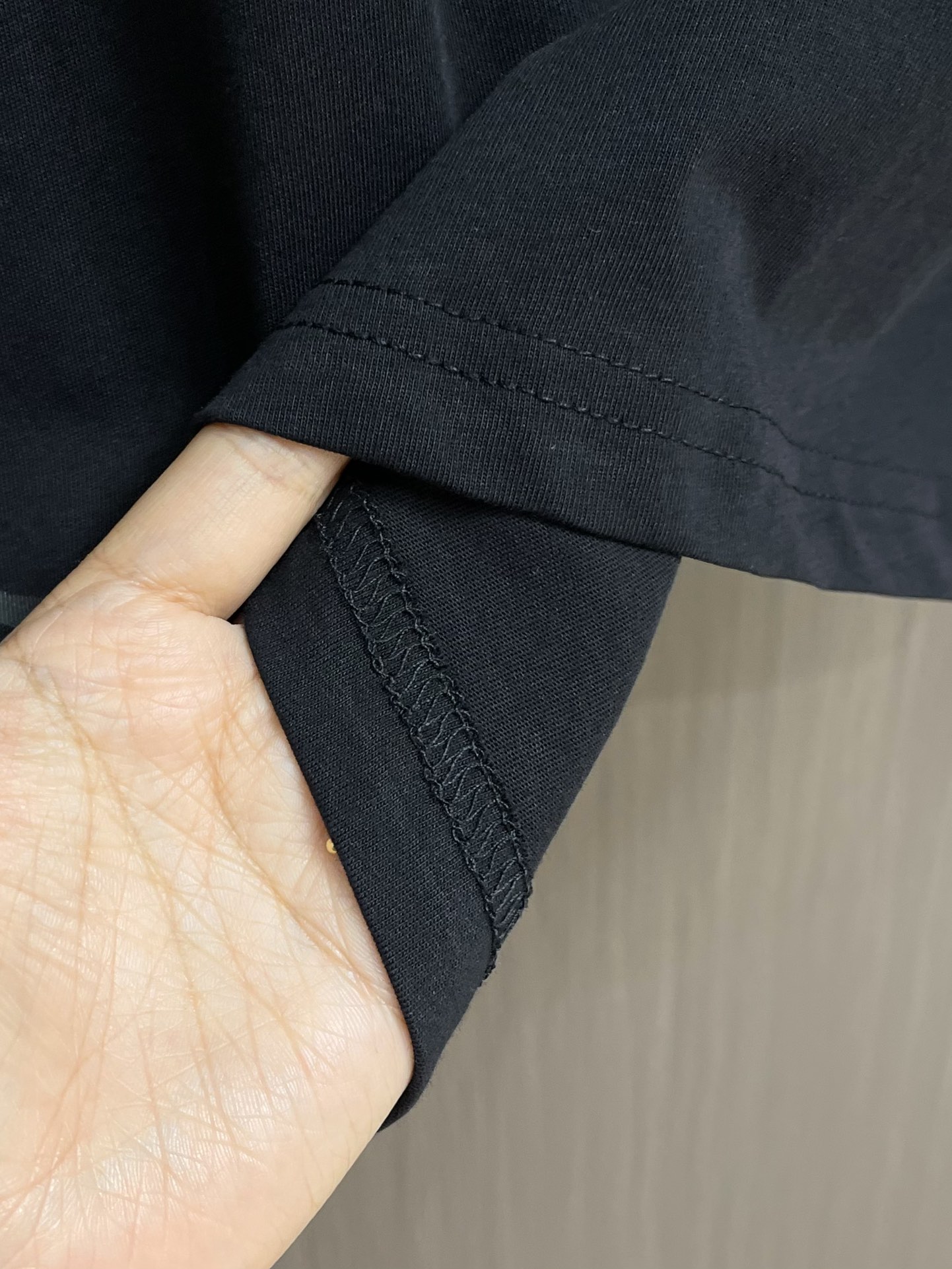 Come hearts CH 克罗心涂鸦字母限定梵文印花长袖T恤，领口袖口高克重螺纹，面料定织定染280