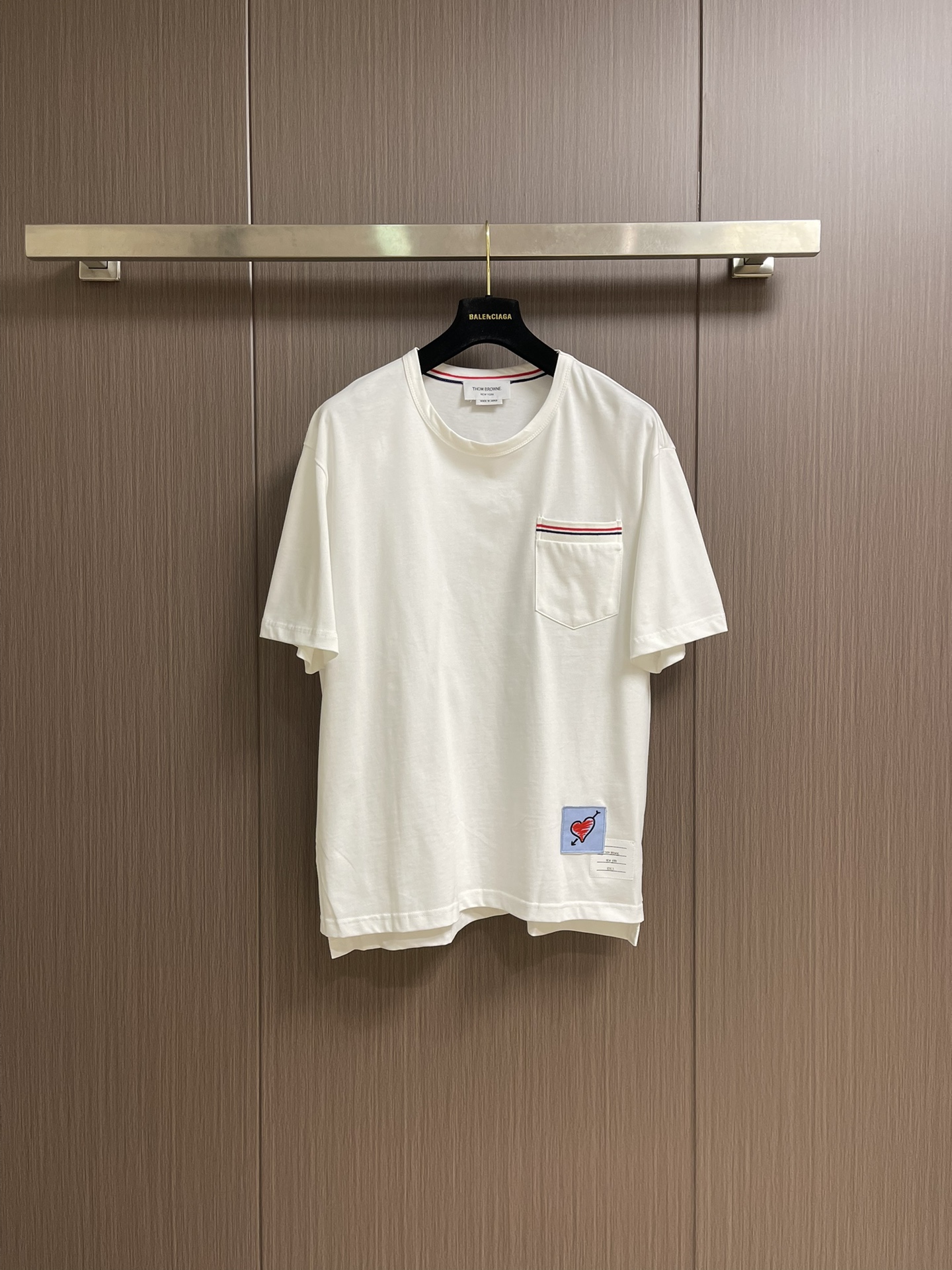 NO:523718,TB Qixi limited pocket short-sleeved T-shirt, made of three-color weaving custom threads, 240g high-weight pure cotton fabric, slightly wider version zp customized love sticky sticky sticky sticky sticky sticky sticky sticky sticky sticky sticky sticky sticky sticky sticky sticky sticky sticky sticky sticky sticky sticky sticky sticky sticky sticky sticky sticky sticky sticky sticky sticky sticky sticky sticky sticky sticky sticky sticky sticky sticky sticky sticky sticky sticky sticky sticky sticky sticky sticky sticky sticky sticky sticky sticky sticky sticky sticky sticky sticky sticky sticky sticky sticky sticky sticky sticky sticky sticky sticky sticky sticky sticky sticky sticky sticky sticky sticky sticky sticky sticky sticky sticky sticky sticky sticky sticky sticky sticky sticky sticky sticky sticky sticky sticky sticky sticky sticky sticky sticky sticky sticky sticky sticky sticky sticky sticky sticky sticky sticky sticky sticky sticky sticky sticky sticky sticky sticky sticky sticky sticky sticky sticky sticky sticky sticky sticky sticky sticky sticky sticky sticky sticky sticky sticky sticky sticky sticky sticky sticky sticky sticky sticky sticky sticky sticky sticky sticky sticky sticky sticky sticky sticky sticky sticky sticky sticky sticky sticky sticky sticky sticky sticky sticky sticky sticky sticky sticky sticky sticky sticky sticky sticky sticky sticky sticky sticky sticky sticky sticky sticky sticky sticky sticky sticky sticky sticky sticky sticky sticky sticky sticky sticky sticky sticky sticky sticky sticky sticky sticky sticky sticky sticky sticky sticky sticky sticky sticky sticky sticky sticky sticky sticky sticky sticky sticky sticky sticky sticky sticky sticky sticky sticky sticky sticky sticky sticky sticky sticky sticky stick19860909TB 七夕限定口袋平纹短袖T恤,采用三色织定制螺纹,240g高克重纯棉面料,版型微阔 zp订制爱心便签贴,越简单的越繁缛难做,极考验用料和版型的设计深海贝壳扣.尺码1-2-3-4,,T-shirt,tees，t-shirt,alexander wang,Men's clothing