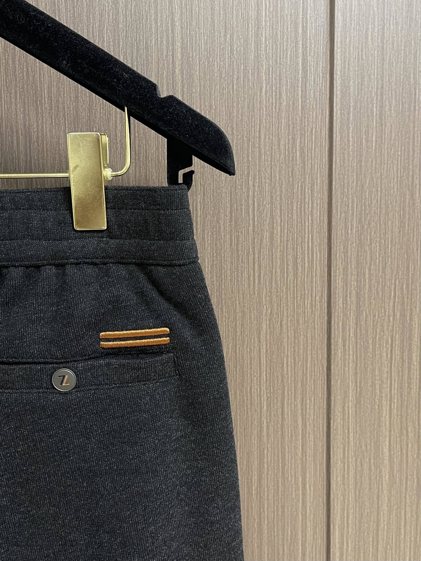 Ermenegildo Zegna 2025SS 早秋男士直筒休闲裤! 一个致力于男士成衣的品牌!!专注