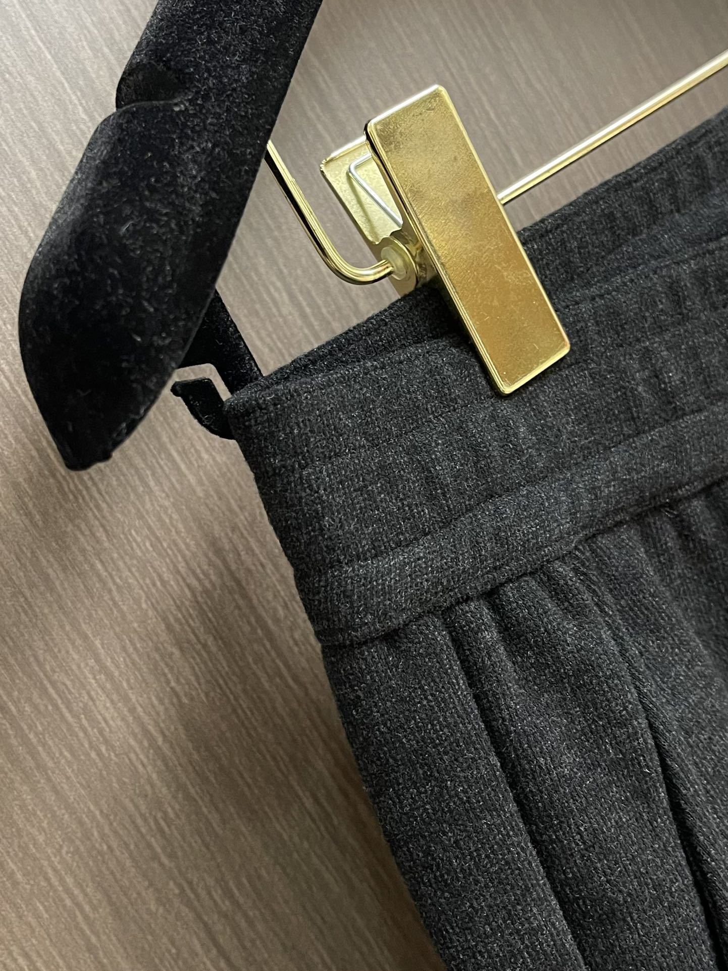 Ermenegildo Zegna 2025SS 早秋男士直筒休闲裤! 一个致力于男士成衣的品牌!!专注