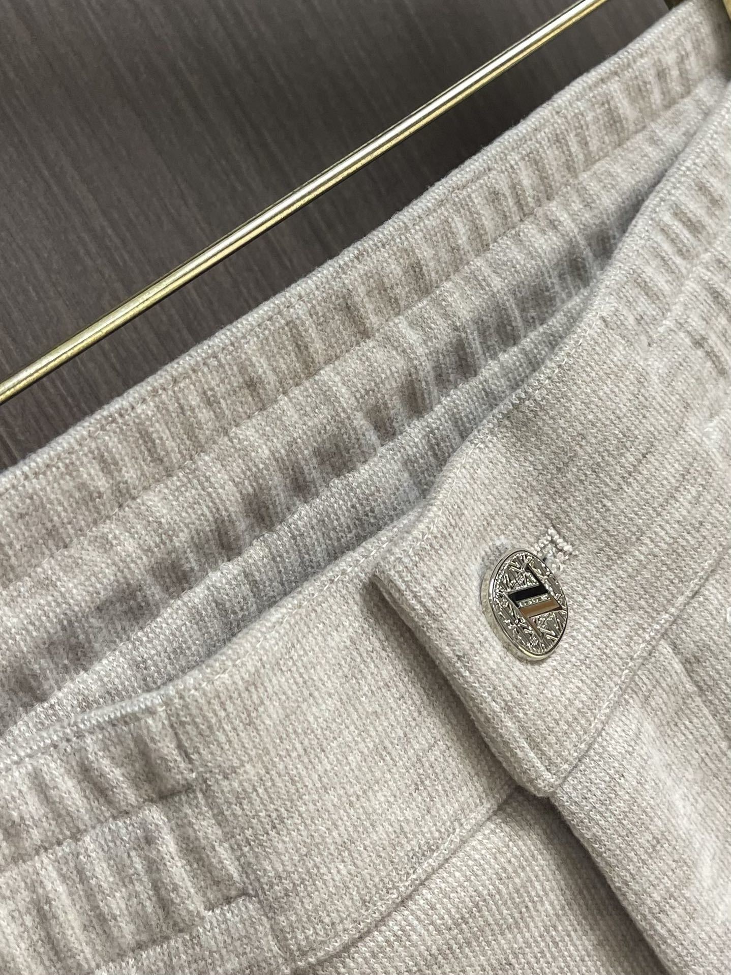 Ermenegildo Zegna 2025SS 早秋男士直筒休闲裤! 一个致力于男士成衣的品牌!!专注