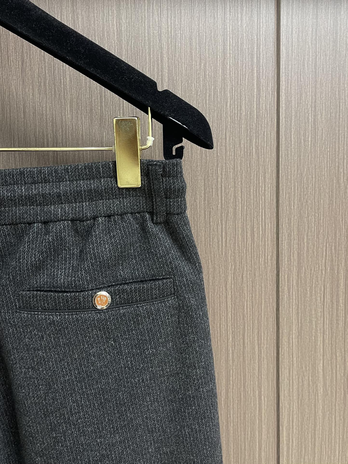 lP🆕 loroPiana 2025FW秋冬新款直筒卫裤休闲裤，定制混纺面料软糯舒集高级感温暖度于一体，