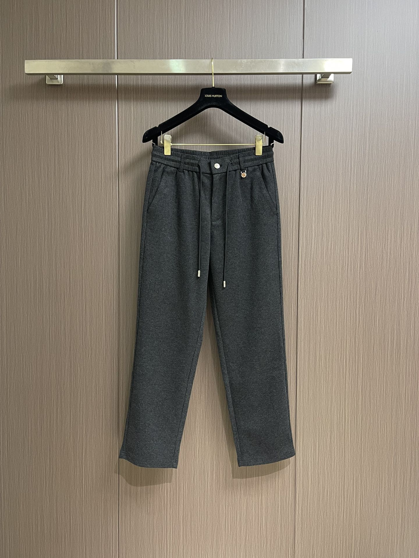 lP🆕 loroPiana 2025FW秋冬新款直筒卫裤休闲裤，定制混纺面料软糯舒集高级感温暖度于一体，