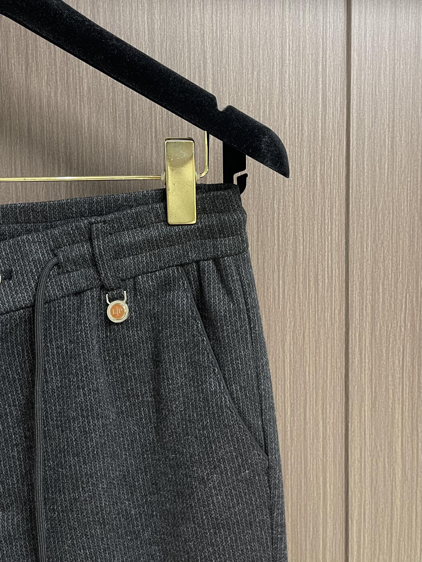 lP🆕 loroPiana 2025FW秋冬新款直筒卫裤休闲裤，定制混纺面料软糯舒集高级感温暖度于一体，