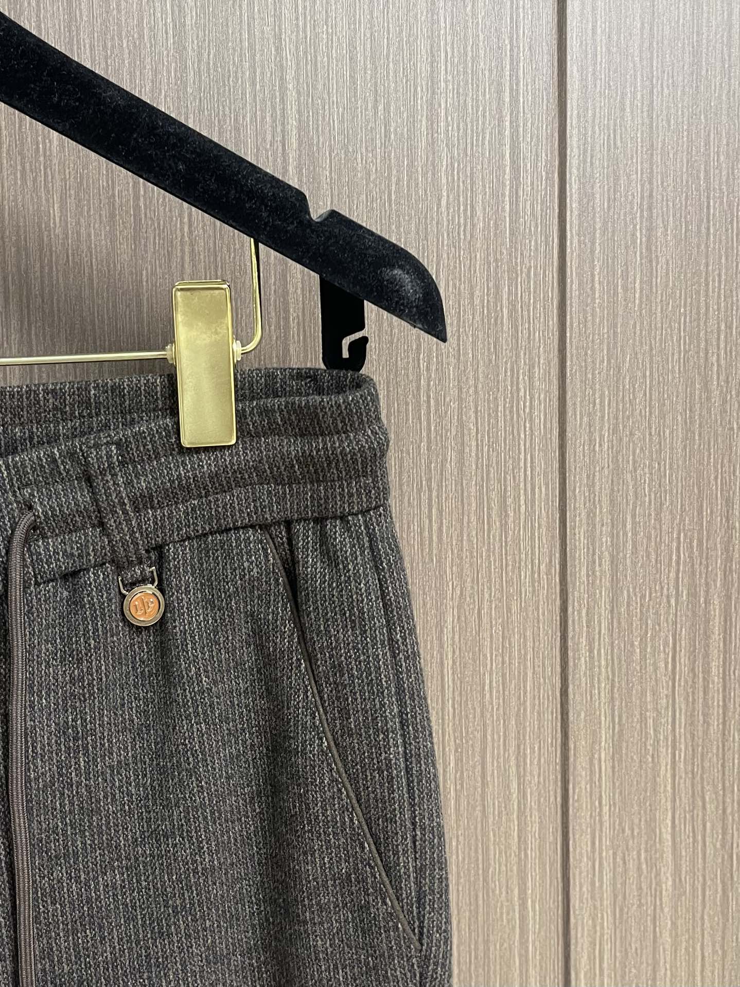 lP🆕 loroPiana 2025FW秋冬新款直筒卫裤休闲裤，定制混纺面料软糯舒集高级感温暖度于一体，
