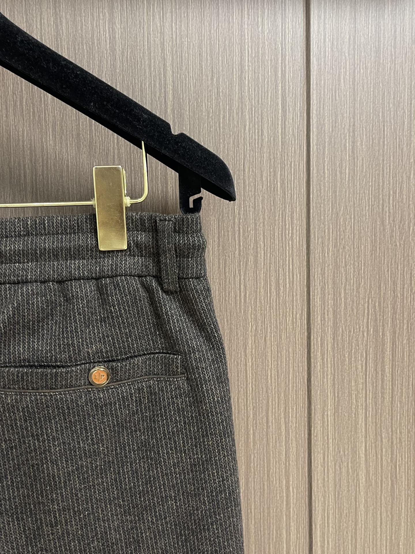 lP🆕 loroPiana 2025FW秋冬新款直筒卫裤休闲裤，定制混纺面料软糯舒集高级感温暖度于一体，