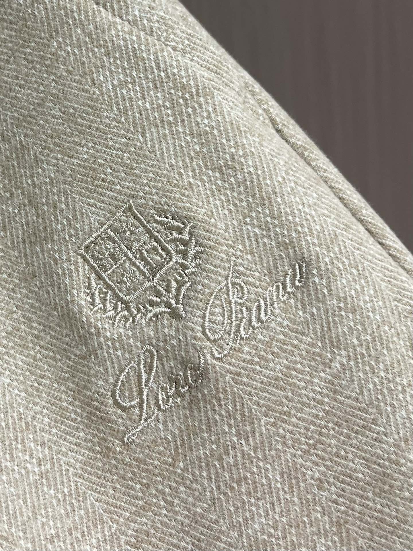 lP🆕 LoroPiana 2025ss早春新品休闲裤，休闲裤作为随时随地男人都能穿搭的时尚单品，简洁的