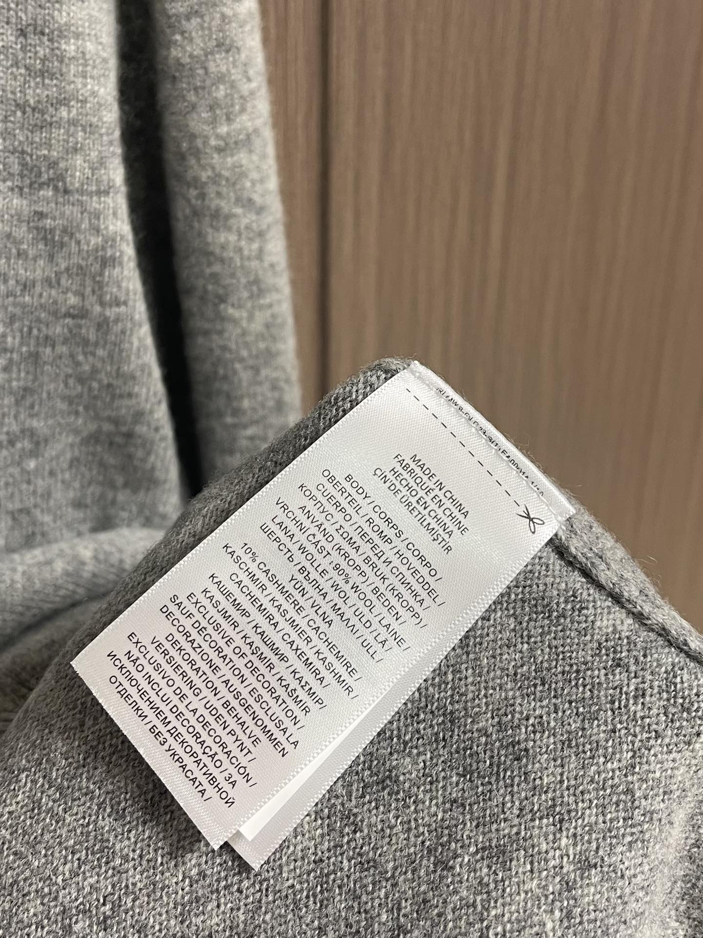 RAlP🆕H LAUREN 拉夫 logo刺绣针织毛衣。经典马球标针织毛衣，属于买了还想再来一件的！颇具