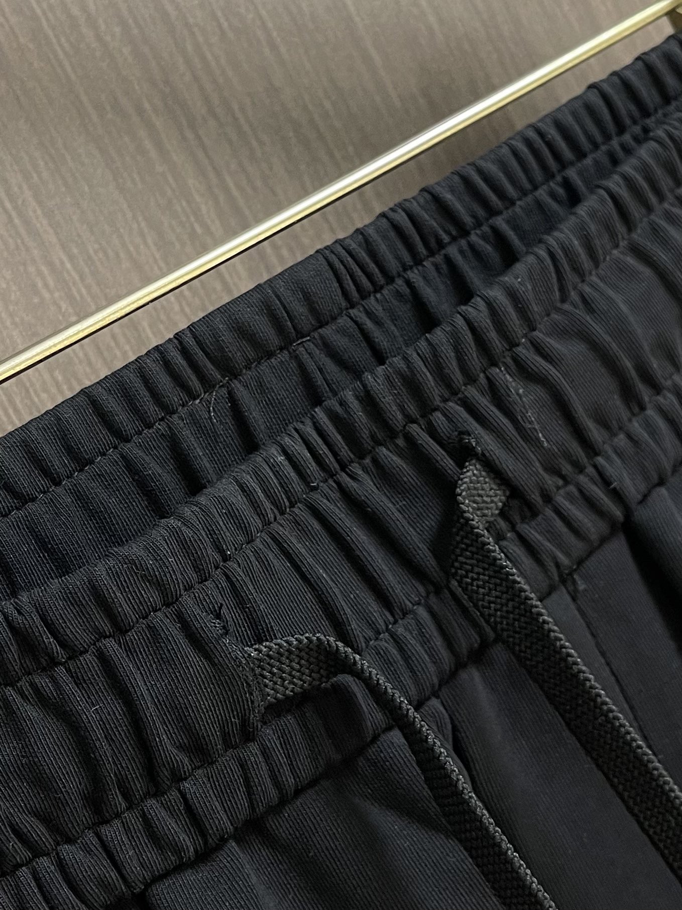 lululemon 2025SS早秋新款长裤 走秀款 今年最新定制面料 直筒裤版型搭配洗水线条设计 非常