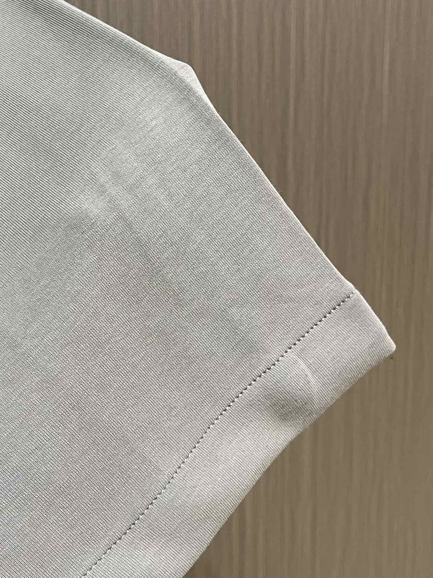 lululemon 2025SS早秋新款长裤 走秀款 今年最新定制面料 直筒裤版型搭配洗水线条设计 非常