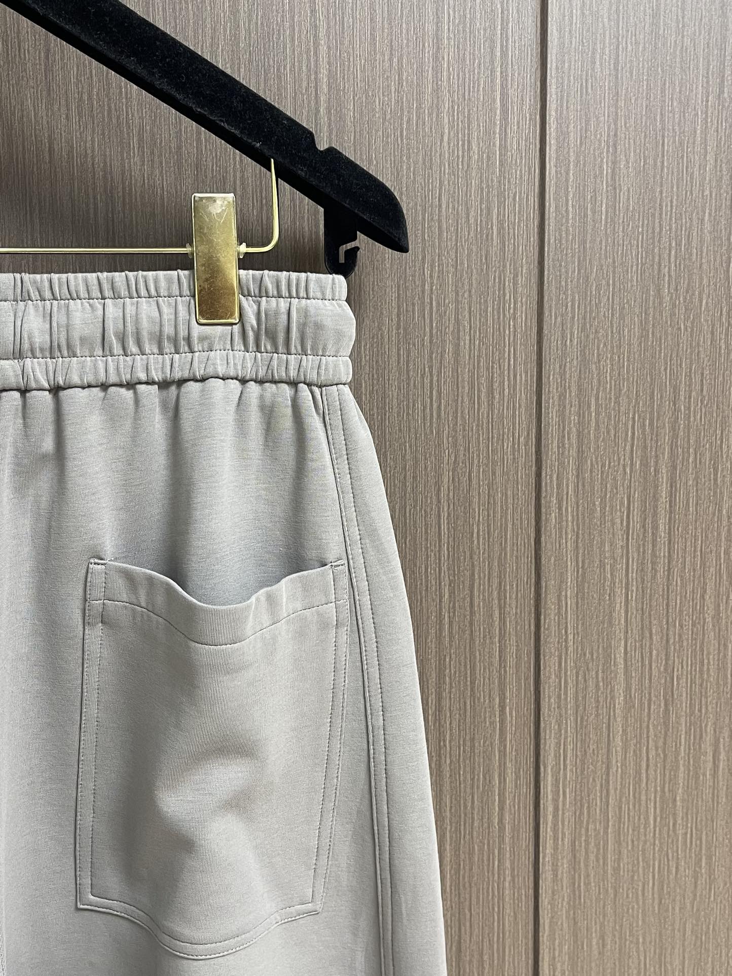 lululemon 2025SS早秋新款长裤 走秀款 今年最新定制面料 直筒裤版型搭配洗水线条设计 非常