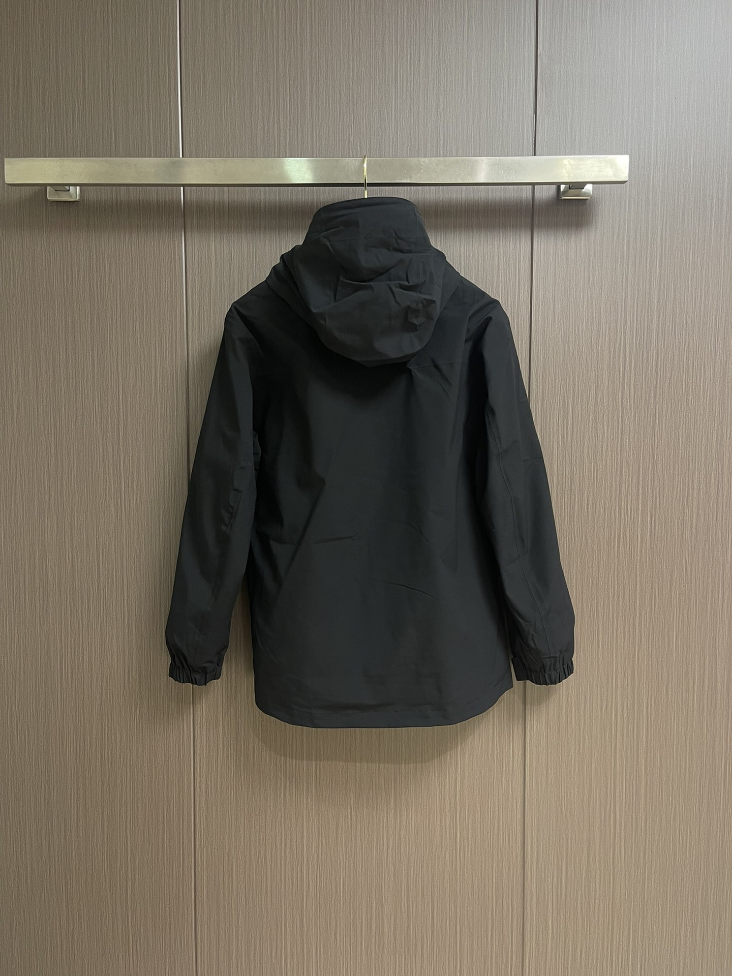 Arcteryx 始祖鸟 beta 防水防风轻量 冲锋衣外套，原版定制外层gore-txe面料，防水防风