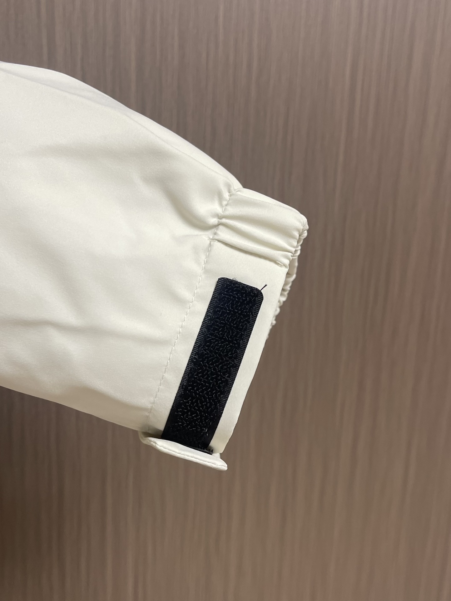 Arcteryx 始祖鸟 beta 防水防风轻量 冲锋衣外套，原版定制外层gore-txe面料，防水防风