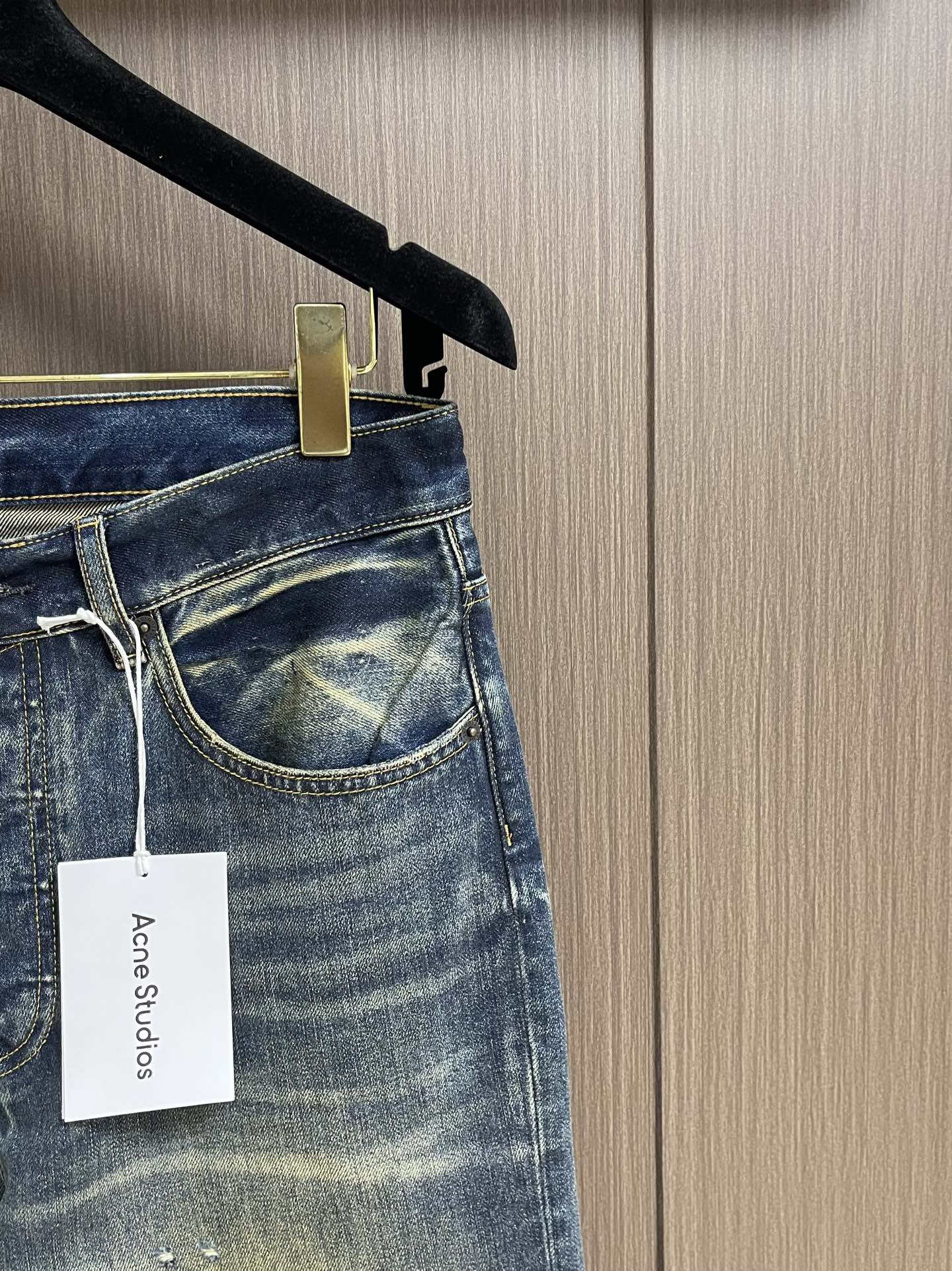 Acne Studios 2025SS新款重工洗水割破做旧做脏猫须磨旧牛仔裤，直接把韩系松弛感焊在身上，