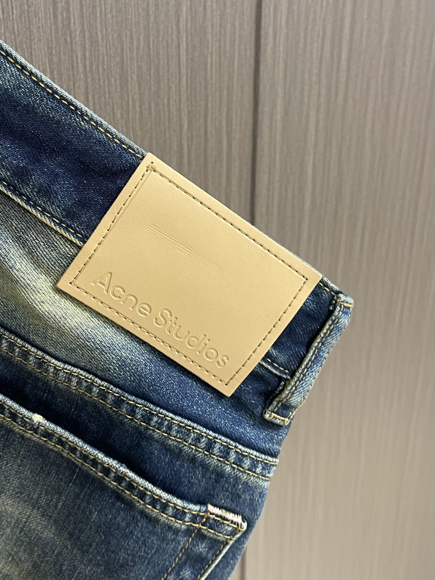 Acne Studios 2025SS新款重工洗水割破做旧做脏猫须磨旧牛仔裤，直接把韩系松弛感焊在身上，