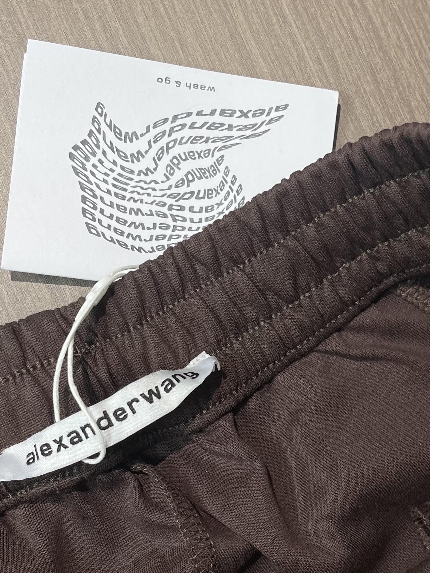 Alexander Wang 亚历山大王 极简风做旧设计卫裤，慵懒自在超级实穿的早秋必入款 廓形 整体剪