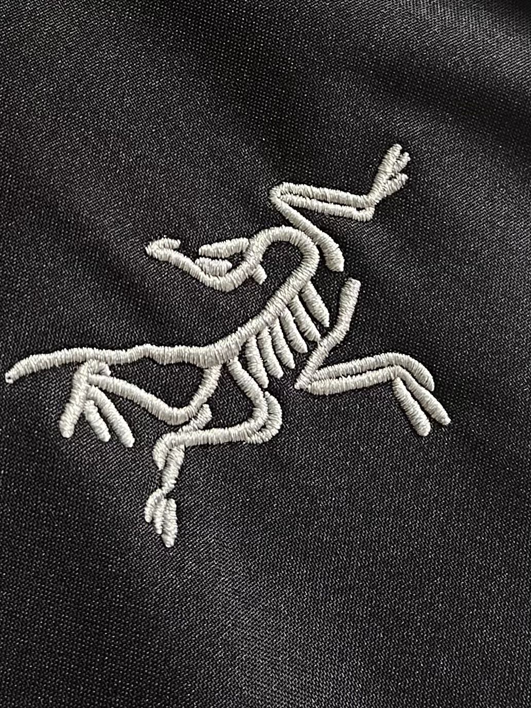 arcteryx 始祖鸟 2025ss早秋新款拼接连帽外套，户外必入款，日常休闲户外运动跑步，注重行动上
