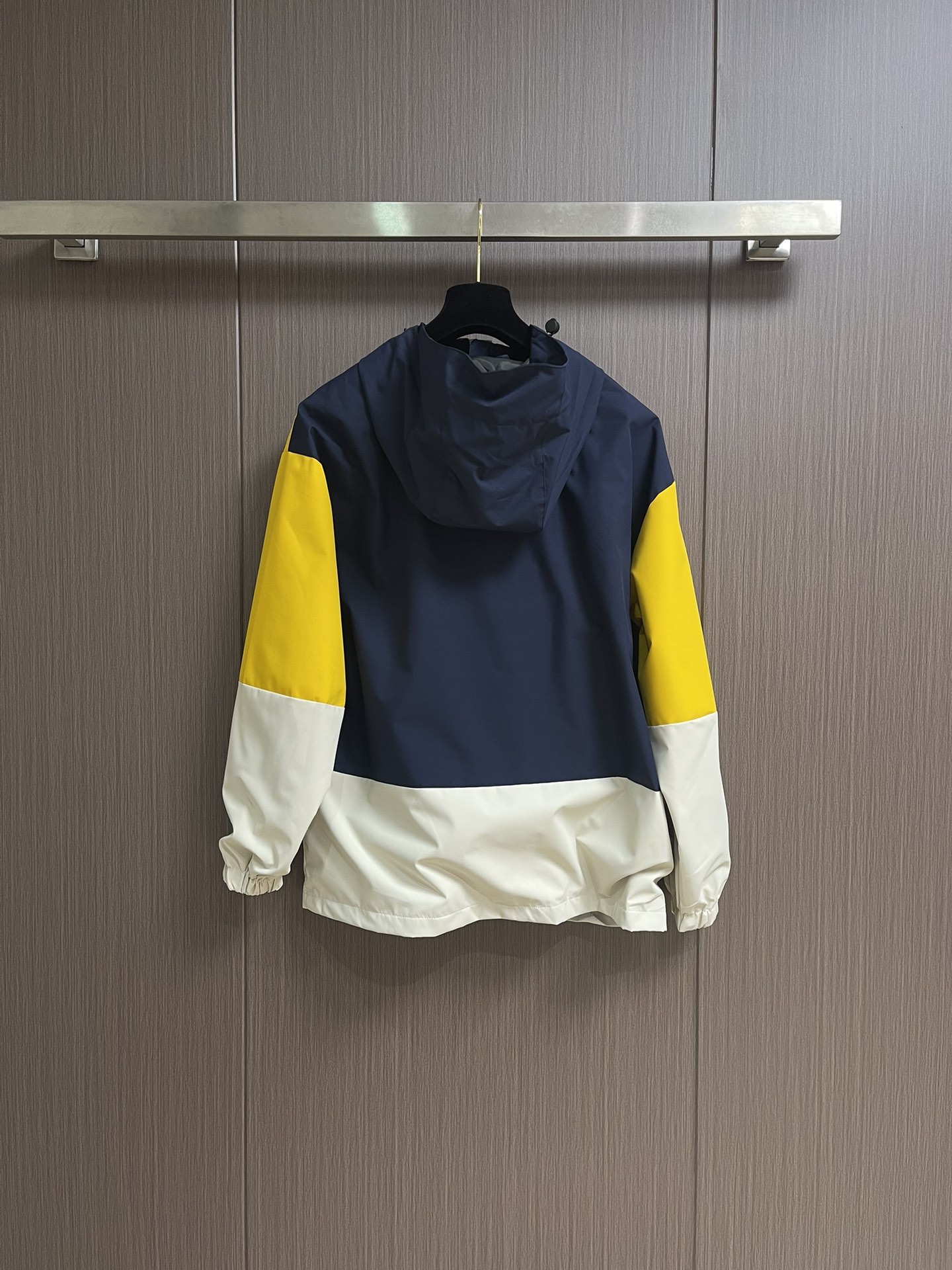 arcteryx 始祖鸟 2025ss早秋新款拼接连帽外套，户外必入款，日常休闲户外运动跑步，注重行动上