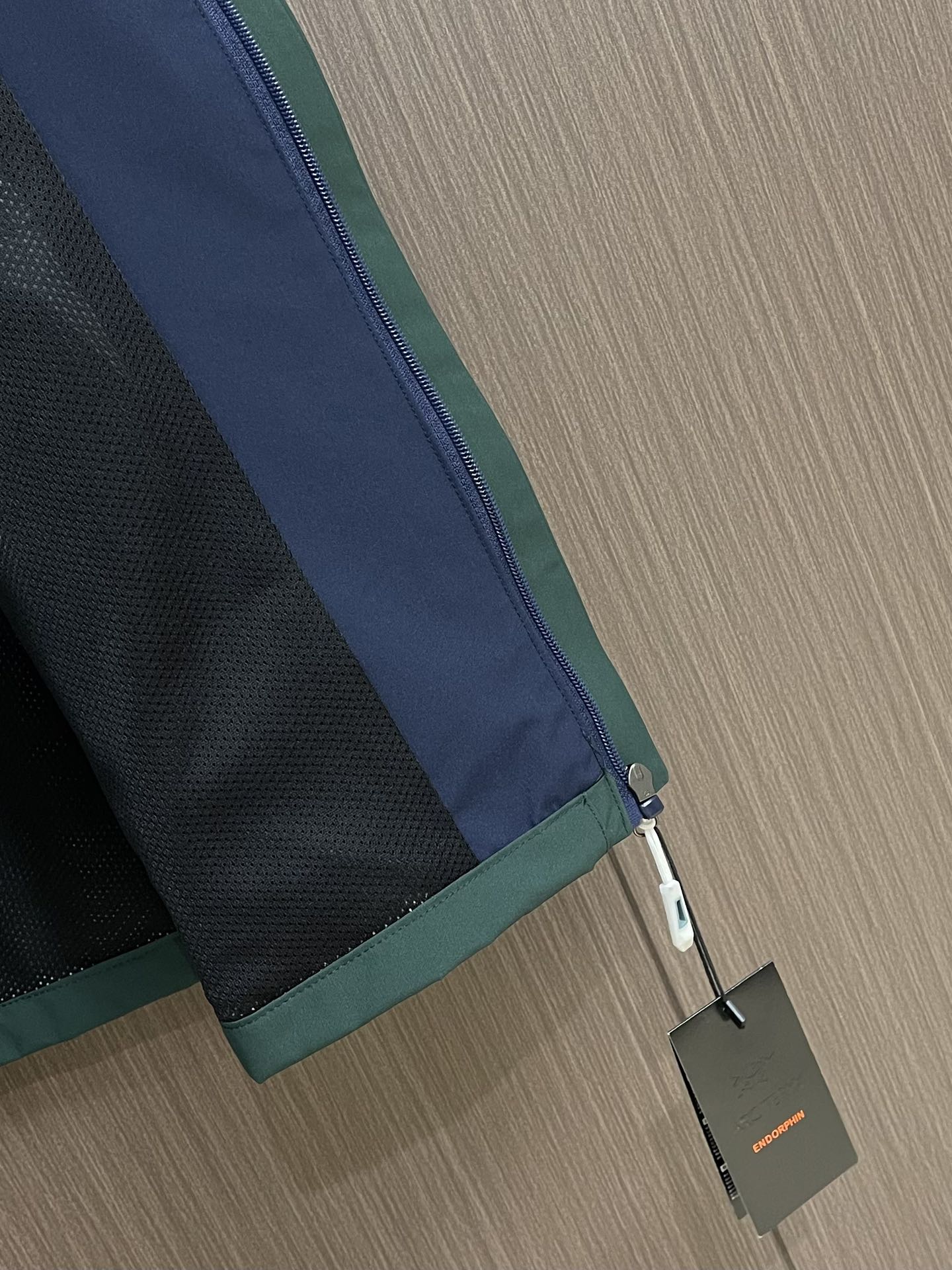 arcteryx 始祖鸟 2025ss早秋新款拼接连帽外套，户外必入款，日常休闲户外运动跑步，注重行动上