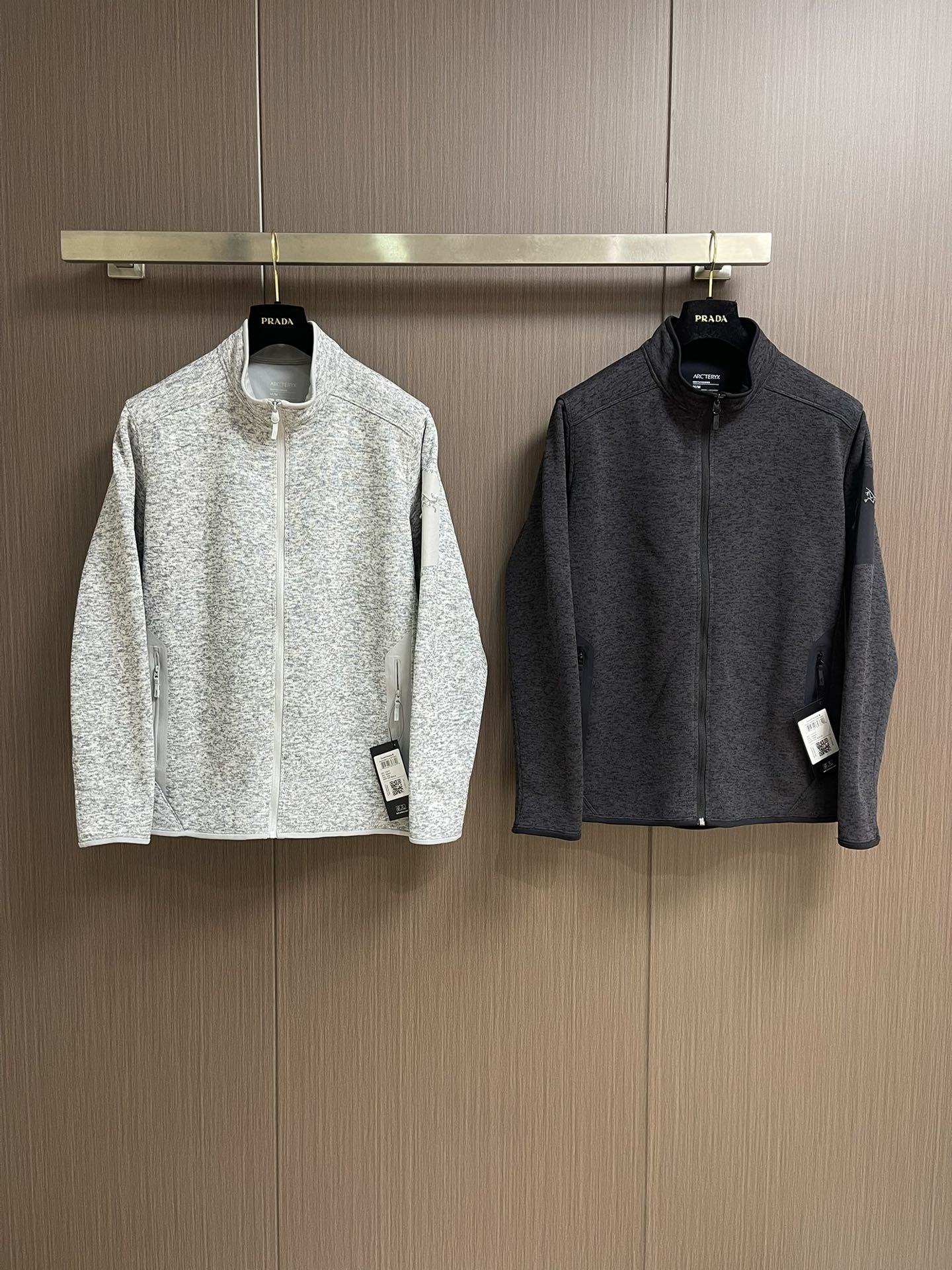 ARCTERYX 始祖鸟 Covert薄款抓绒立领外套，科技机能拉链春秋季重磅系类。Aenex科技面料，
