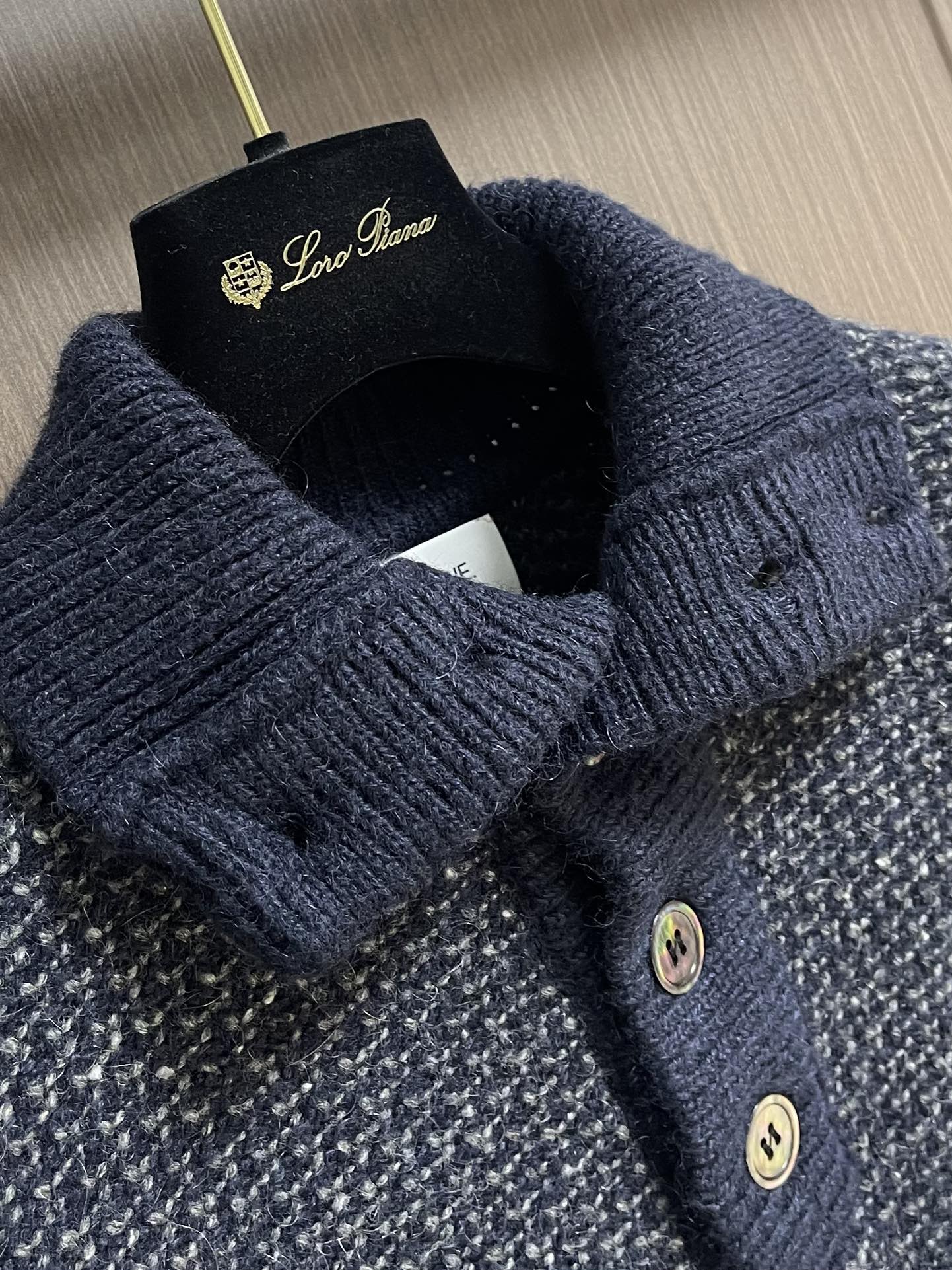 ThomBrowne汤姆布朗 TB 粗针彩纱羊毛POLO领针织毛衣，德国斯托尔进口机织357针型高织高密