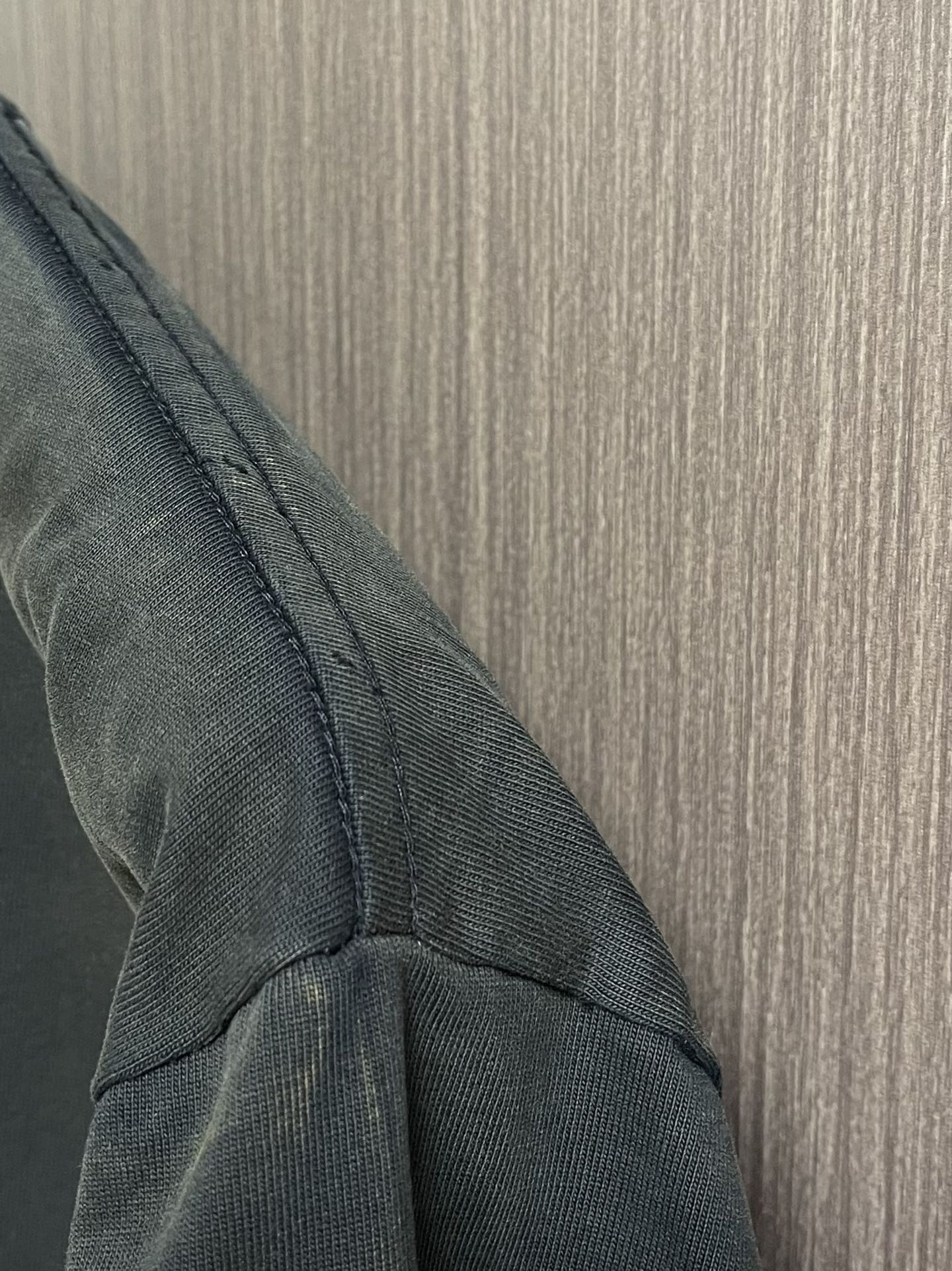 BALENCIAGA 复古短袖T恤，定织面料工艺洗水处理 高克重300克面料 质感十足 布面干净 柔软舒